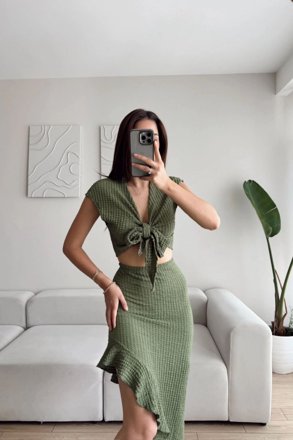 MOZENA Ön Bağlamalı Fırfırlı Etek Crop Takım
