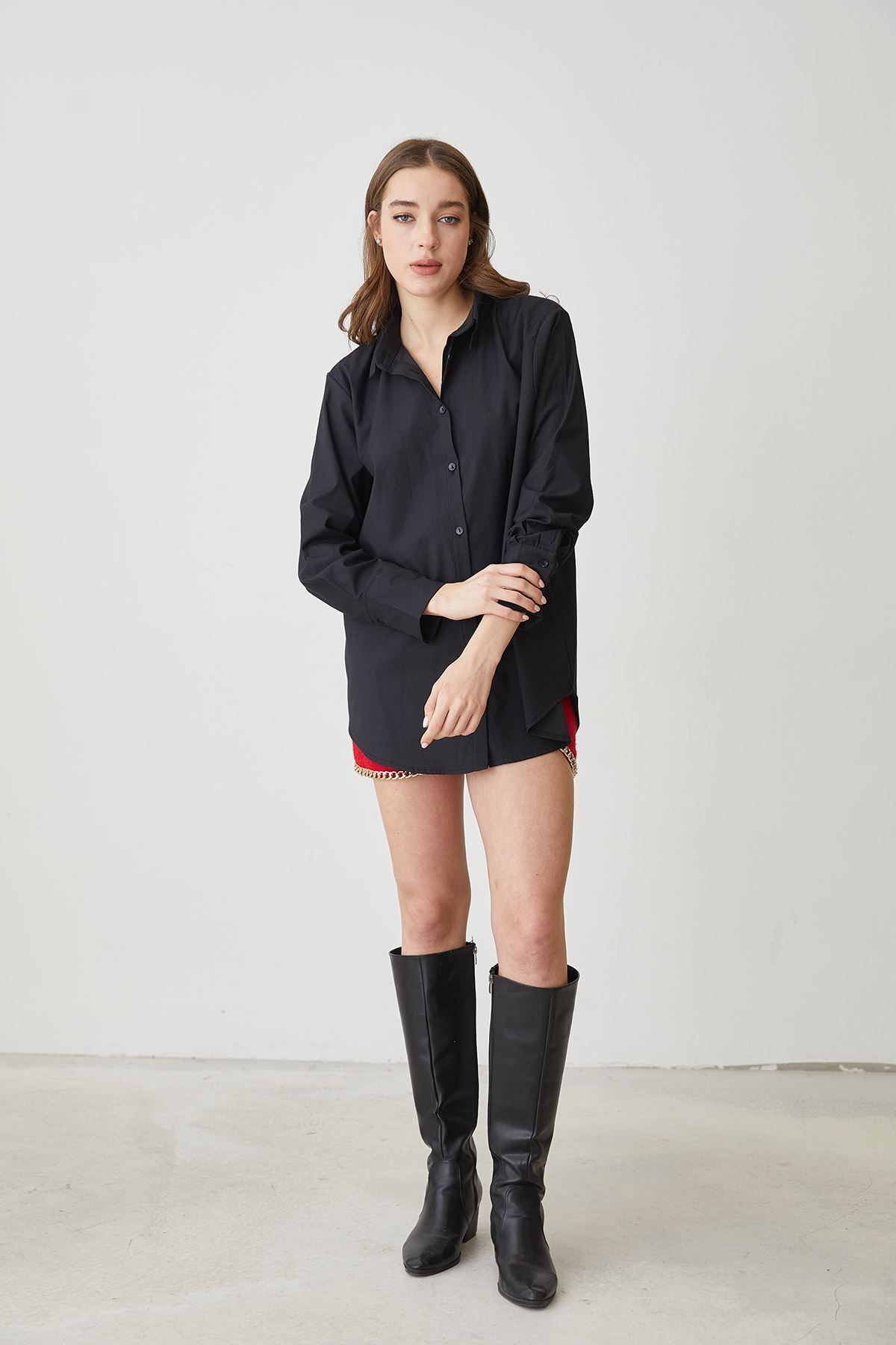 modestim Kadın Boydan Düğmeli Kol Manşetli Oversize 36/42 Beden Uyumlu Gömlek Siyah