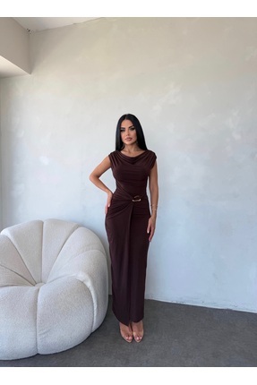 KAMACI BUTİK MADONNA YAKA BEL TOKA DETAYLI TASARIM ELBİSE