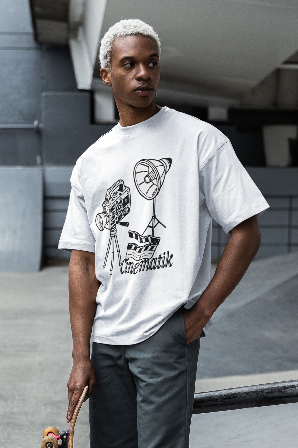 Uniquetex NUBEN / SİNFE-10 - Oversize Unisex Sinematik Baskılı Beyaz Bisiklet Yaka T-shirt (Tasarım Tişört)