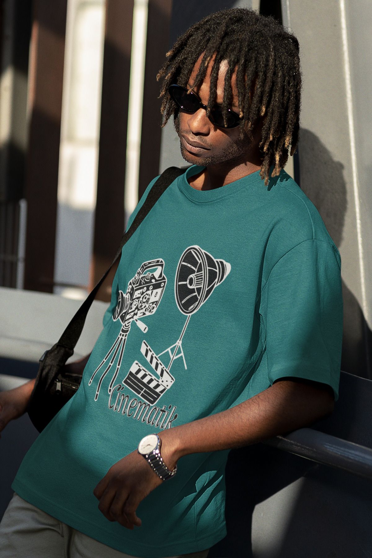 Uniquetex NUBEN/SİNFE-21- Oversize Unisex Sinematik Baskılı Turkuaz Bisiklet Yaka T-shirt (Tasarım Tişört)