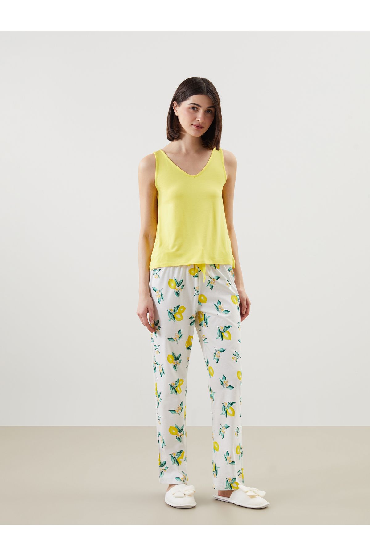LC Waikiki-Women's Printed Pajama Bottoms with Elastic Waist 1
