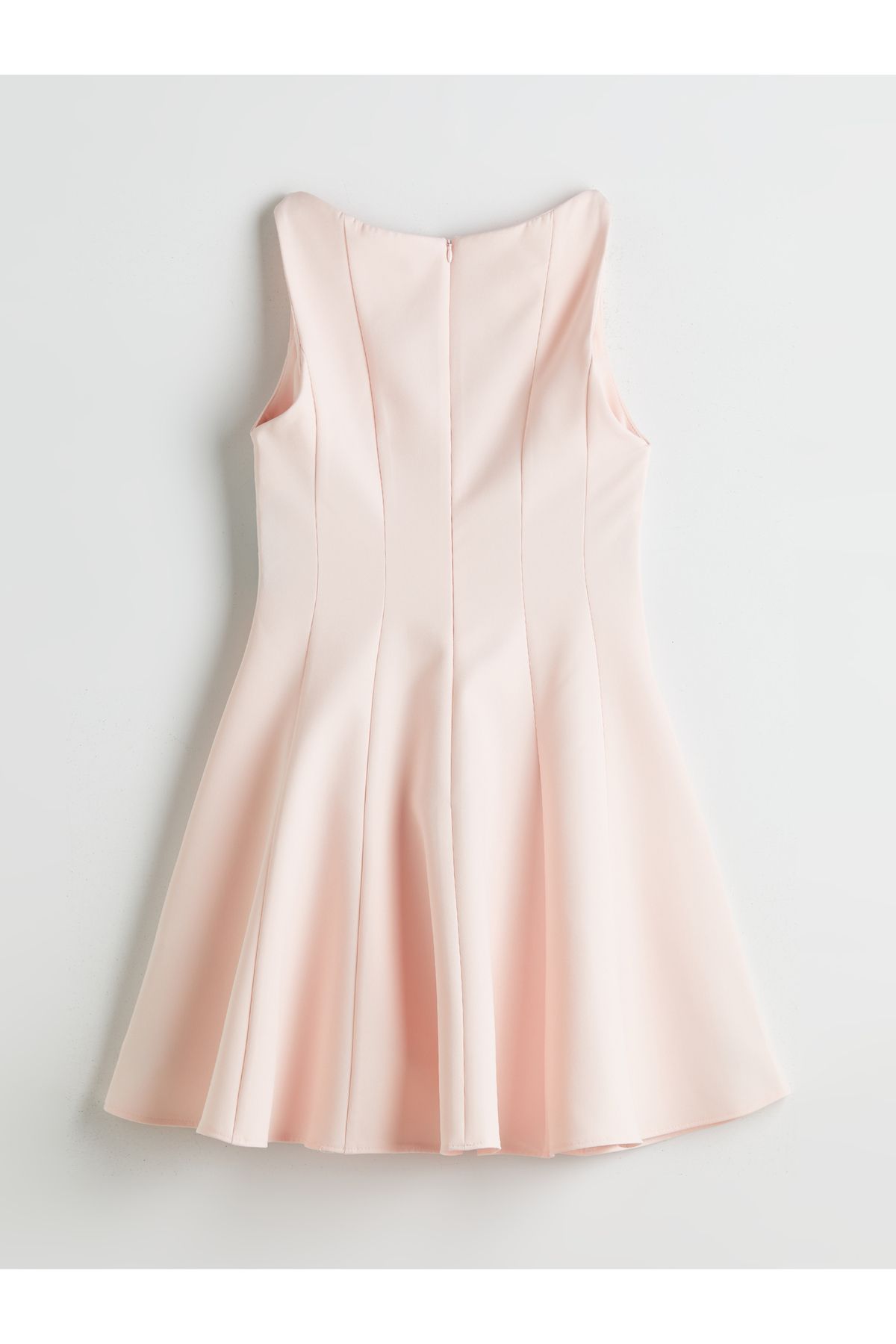 LC Waikiki-Minikleid mit U-Boot-Ausschnitt 6