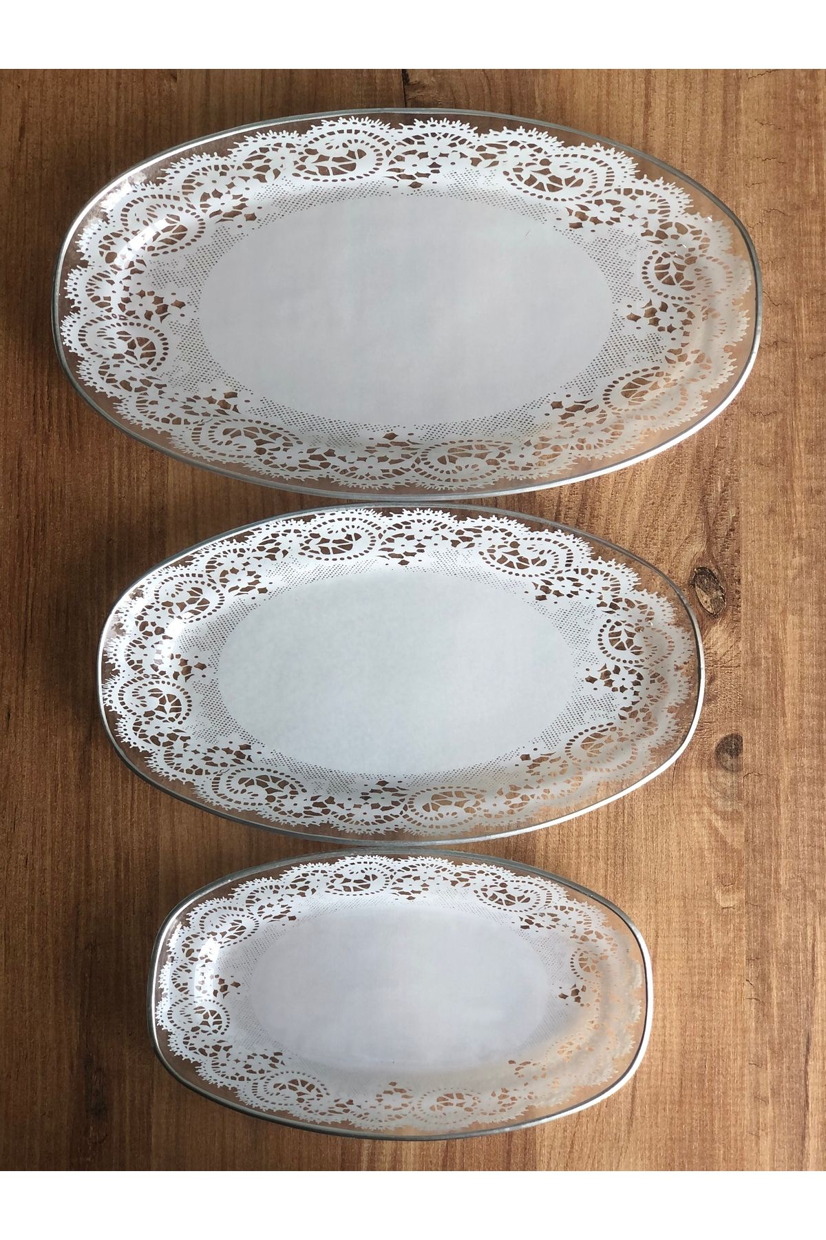 B&M-Presentation Patterned Plain Edge Boat Plate Set of 3 4