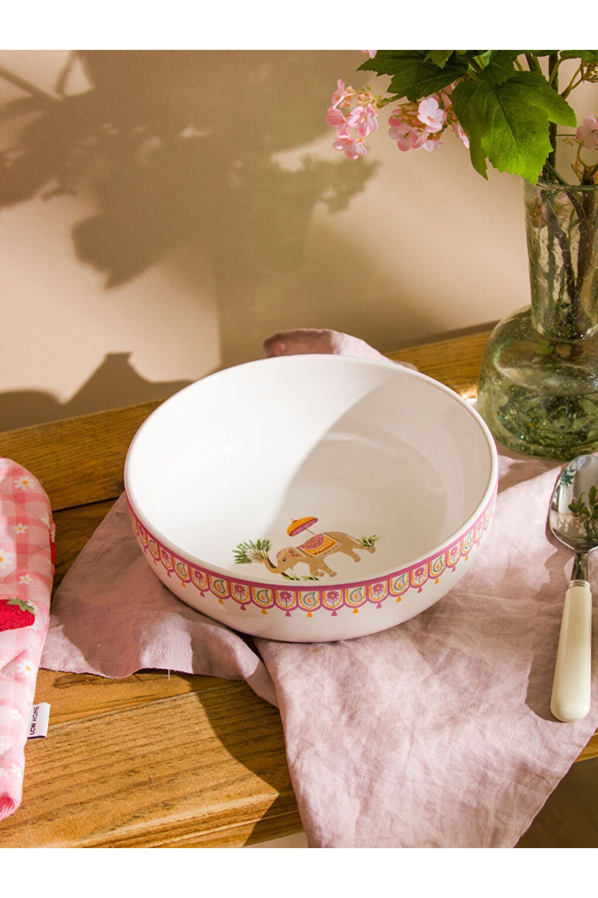 LC Waikiki Karişik Fil Baskılı Seramik Salata Kasesi 20 cm