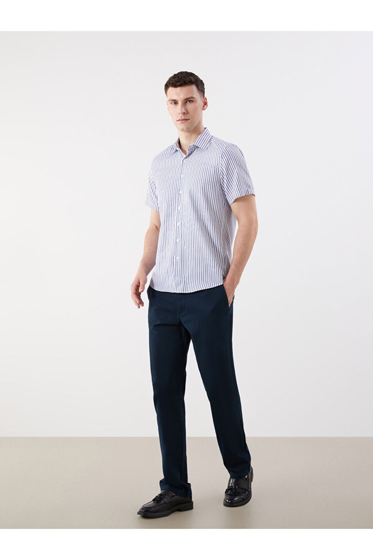 LC Waikiki Lacivert Standart Kalıp Gabardin Erkek Chino Pantolon