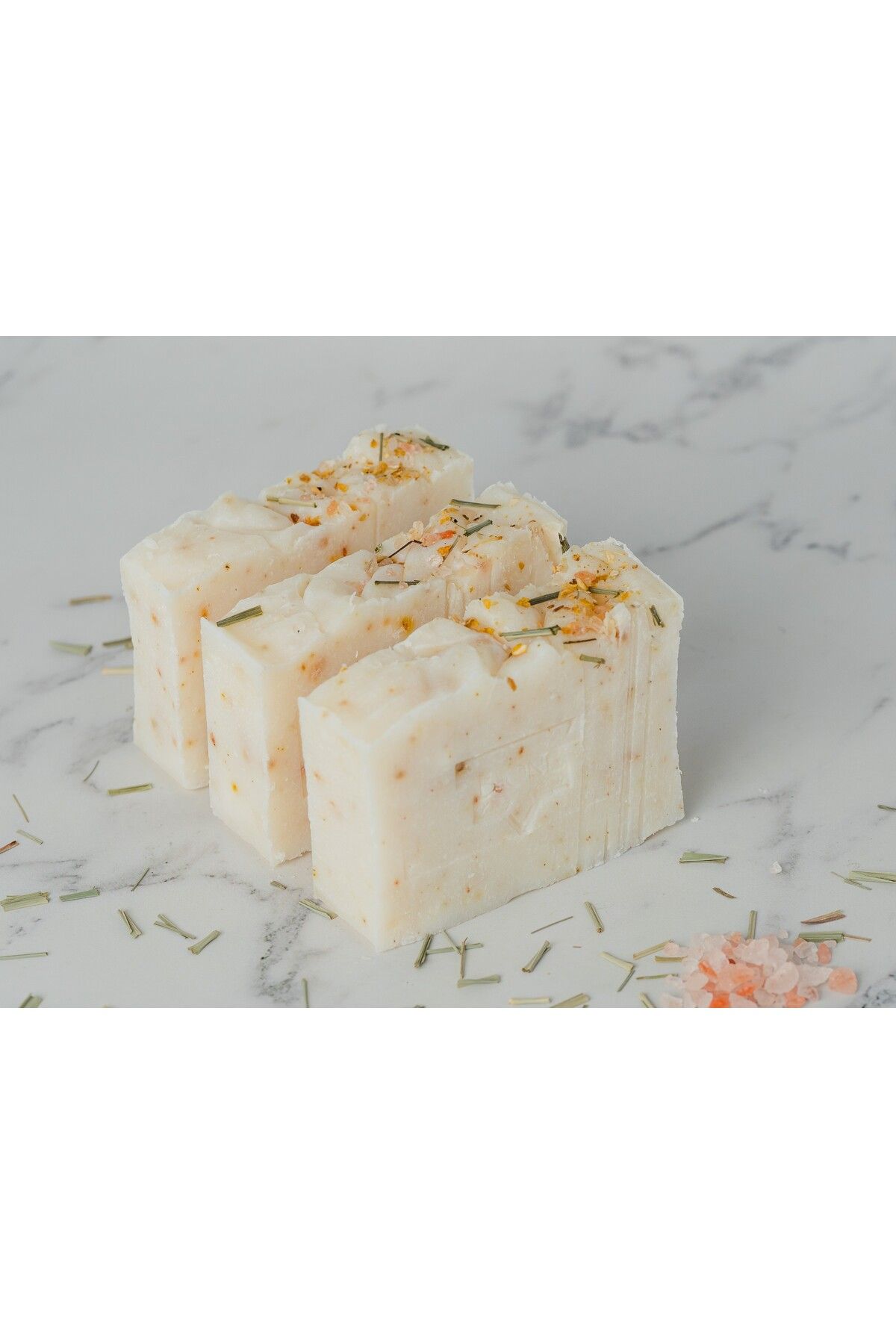 BeOne Cosmetics-Sky Salt - handmade anti-acne soap with mineral salts, pink pepper and basil 5