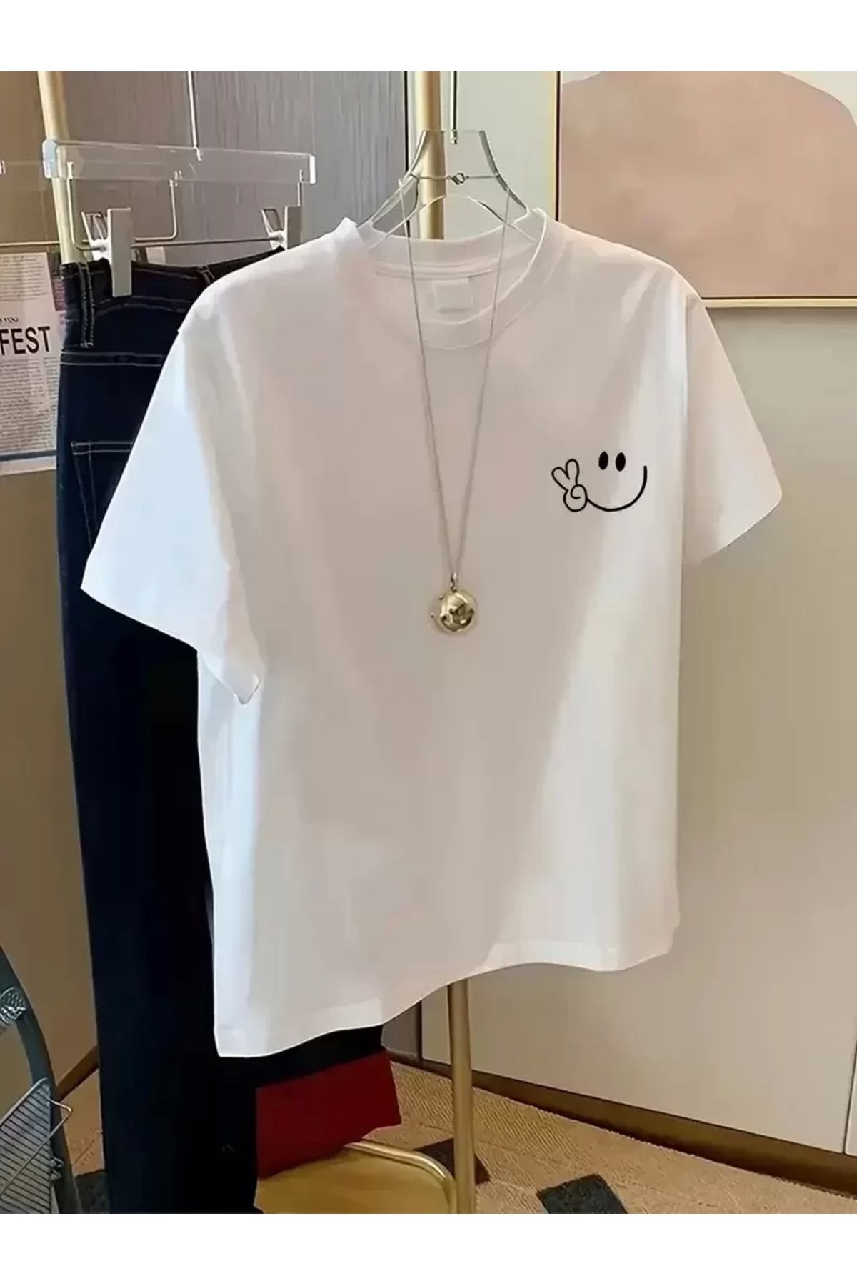 AE Stil 20/1 Penye Compack Gülücük Baskılı Oversize Bisiklet Yaka Kısa Kol Yazlık T-shirt - Beyaz