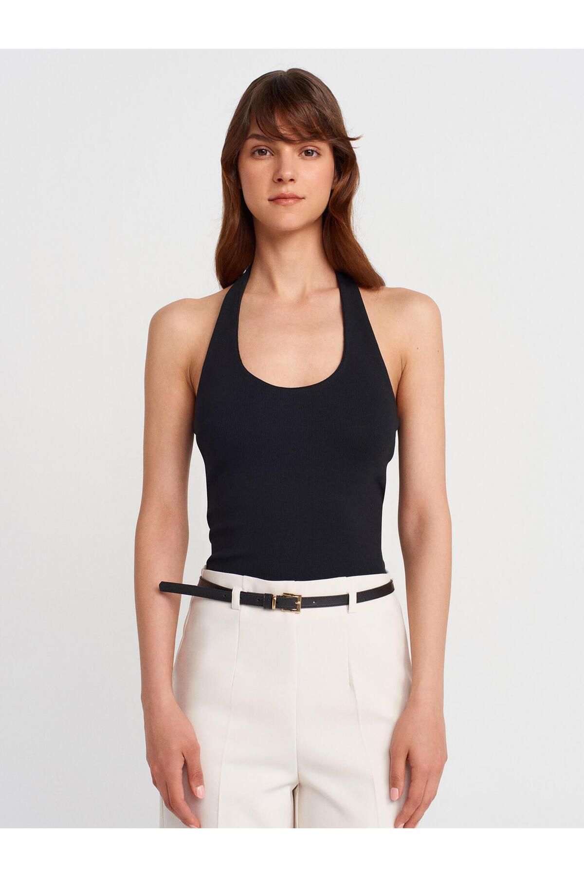 Coral Halter Yaka Bluz Siyah