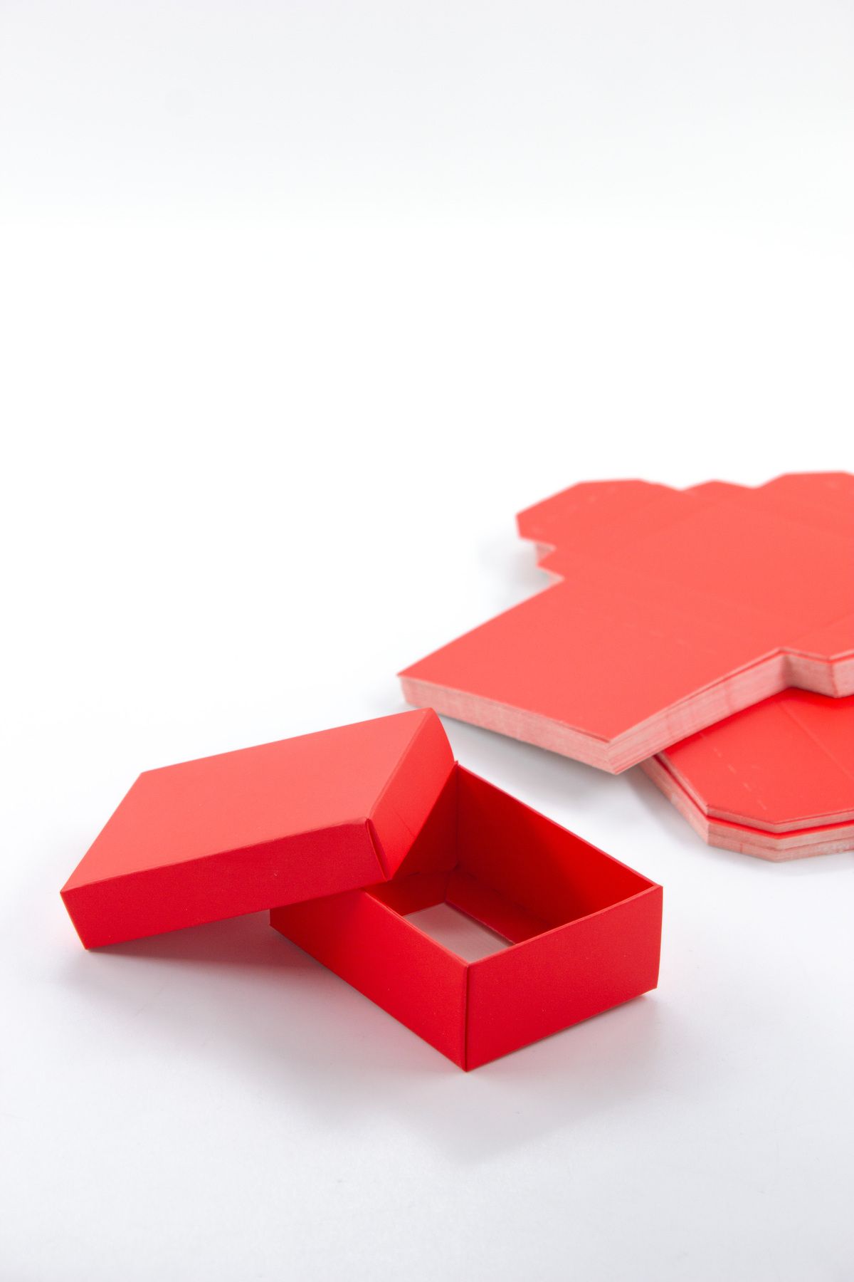 carton box Karton Kutu Kırmızı Katlamalı Küçük Takı Hediye Kutusu 6 cm X 8 cm X 3 cm (Süngersiz)