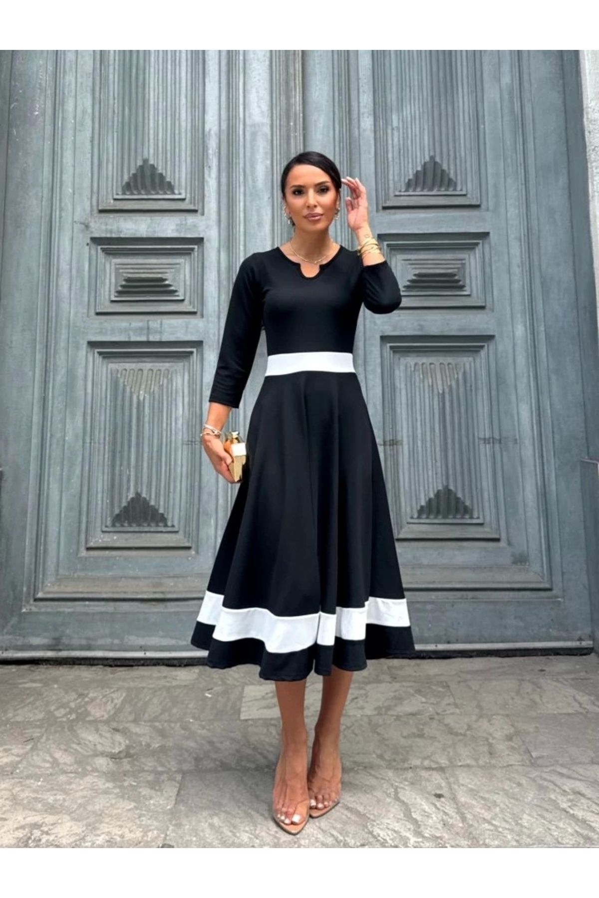 Butik Kadın Truvakarkol Yakası Açık Blok Renkli Krep Midi Elbise