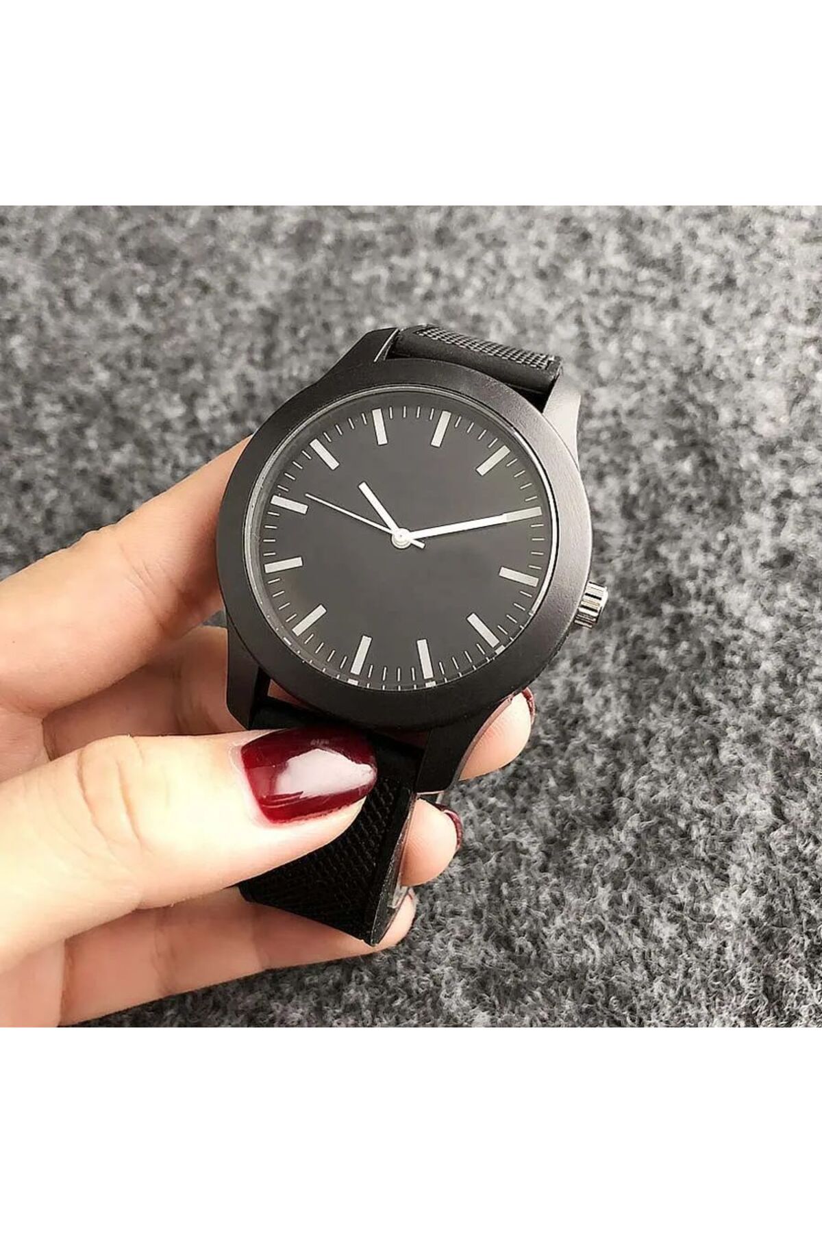 PROMARK UP Siyah Silikon Kordonlu Minimalist Kol Saati – Unisex Stil
