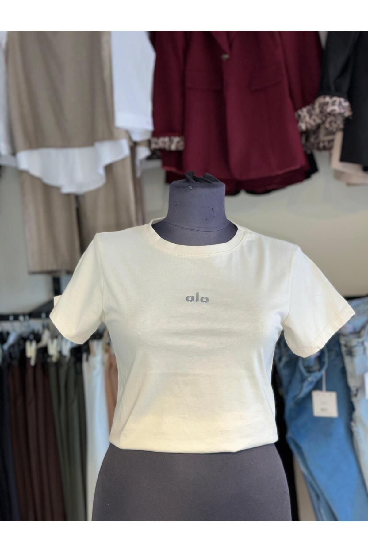 Butik slim crop tshirt