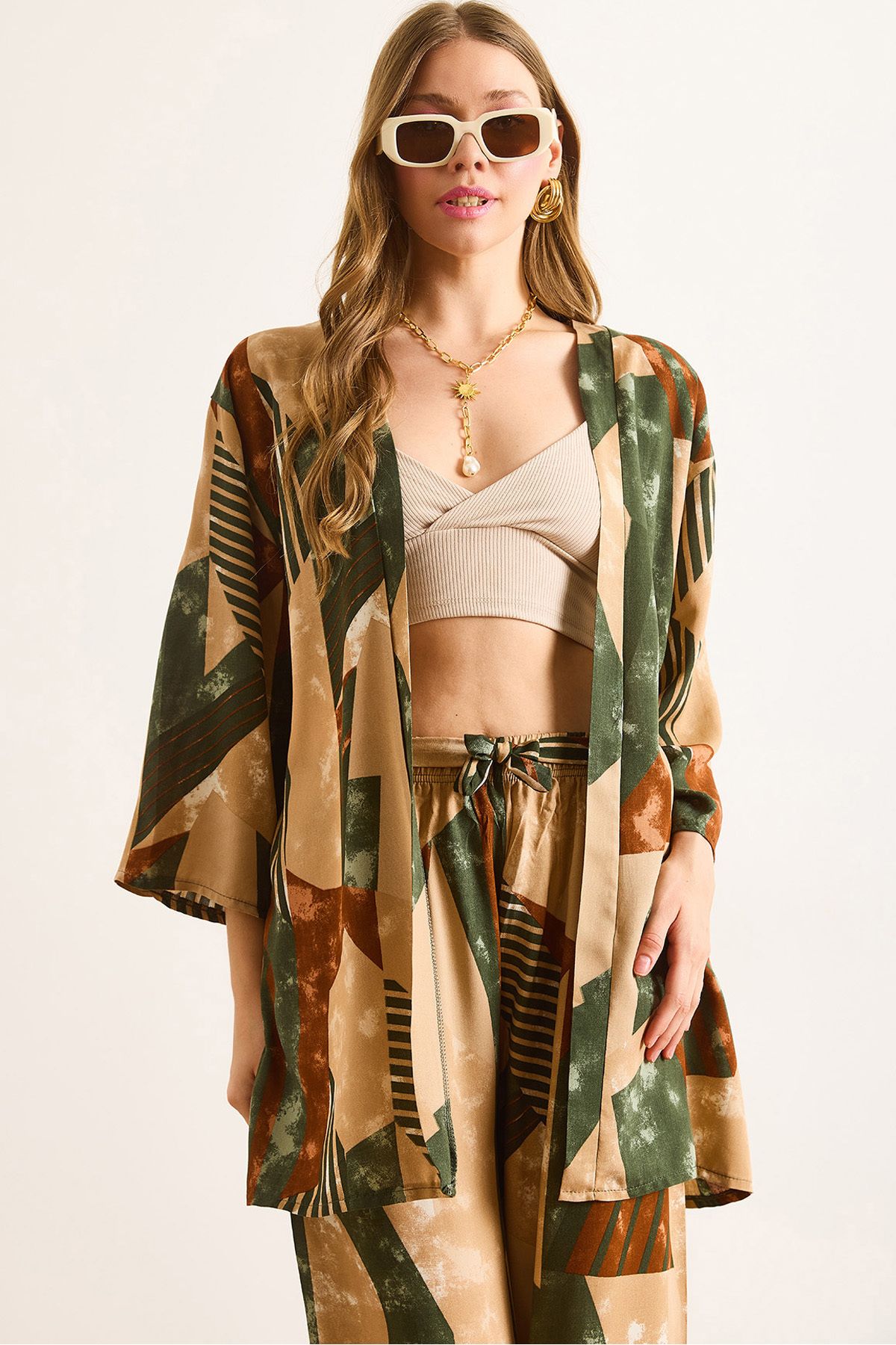 Olalook Kadın Camel Kahve Desenli Dökümlü Dokuma Viskon Kimono KMN-00000070