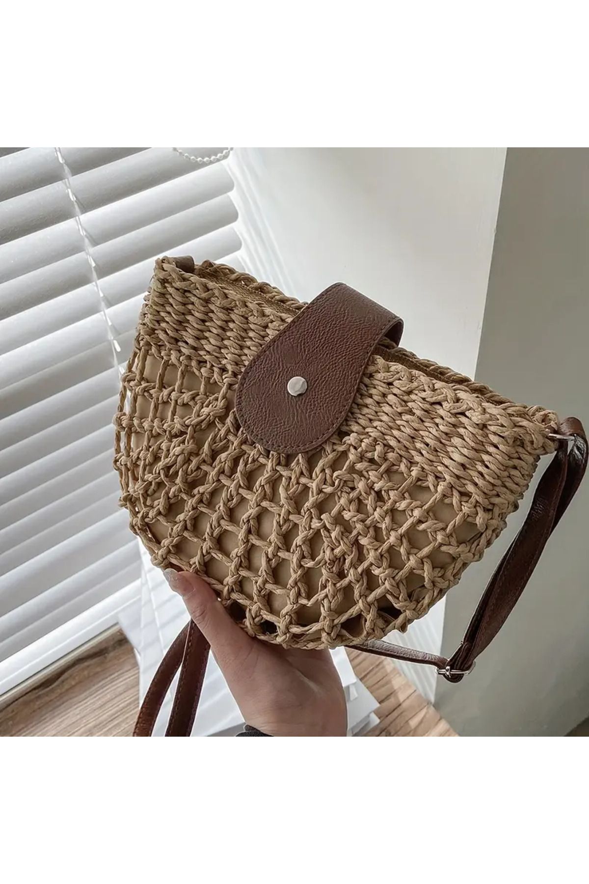 ELİŞİ MODA El Yapımı El Örgüsü Kağıt İp Hasır Çanta, Astarlı, Fermuarlı ve Üstten Kapatmalı Askılı Omuz Çantası