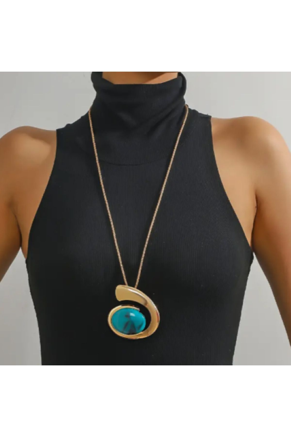 SE Jewellery Collection Selin Ersoy Kadın Gold RenkliTurkuaz Taşlı Kolye – Modern Sanatsal Tasarım