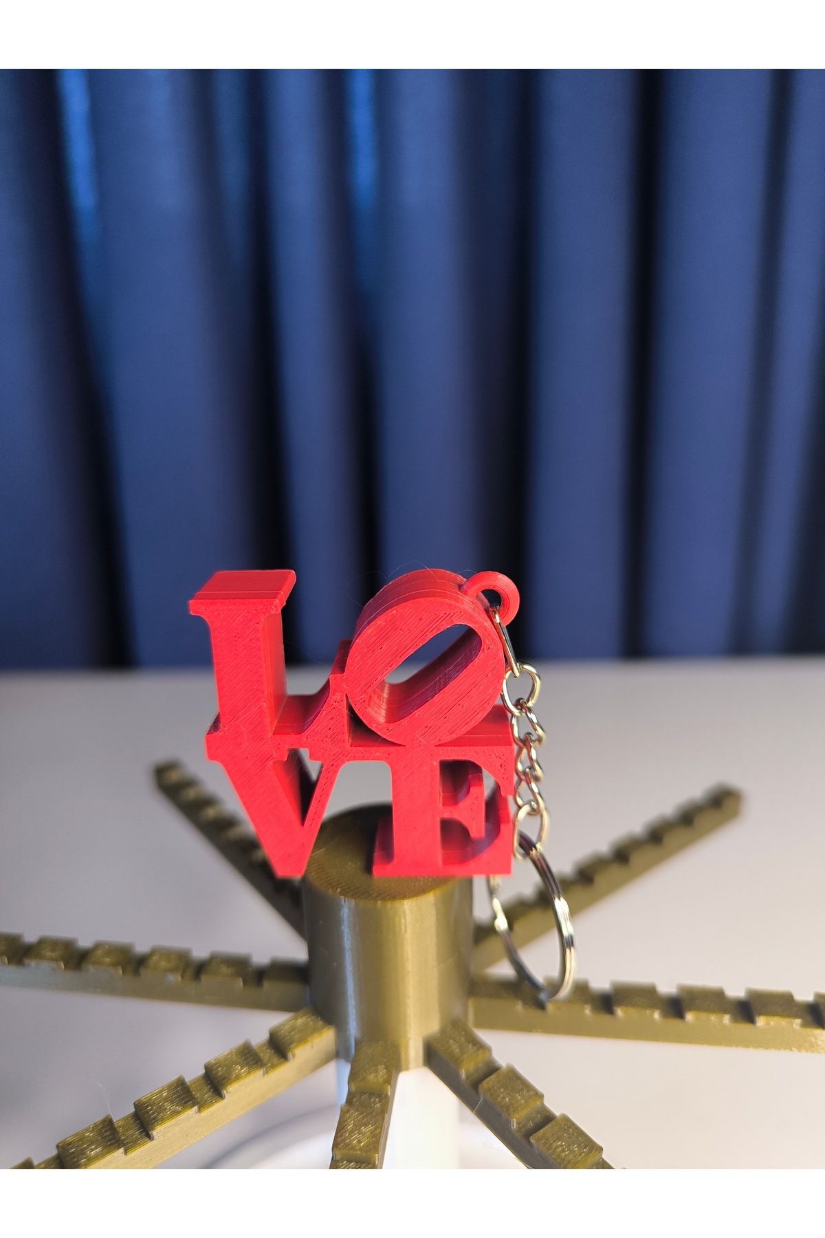 Mutu Store LOVE (Robert Indiana) Anahtarlık