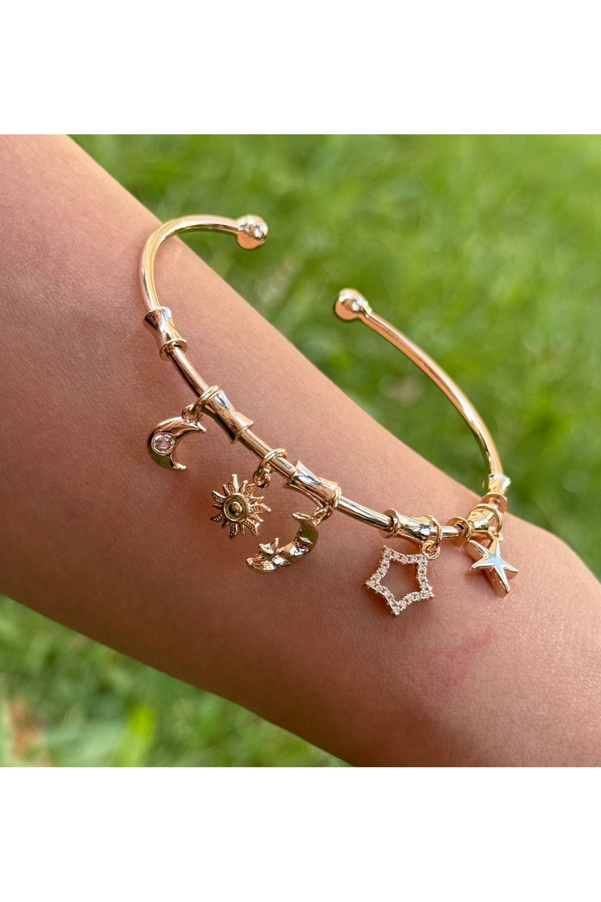 ARMELİA ACCESORİES Armelia Accessories Gök Cisimleri Figürlü Gold Çelik Bileklik