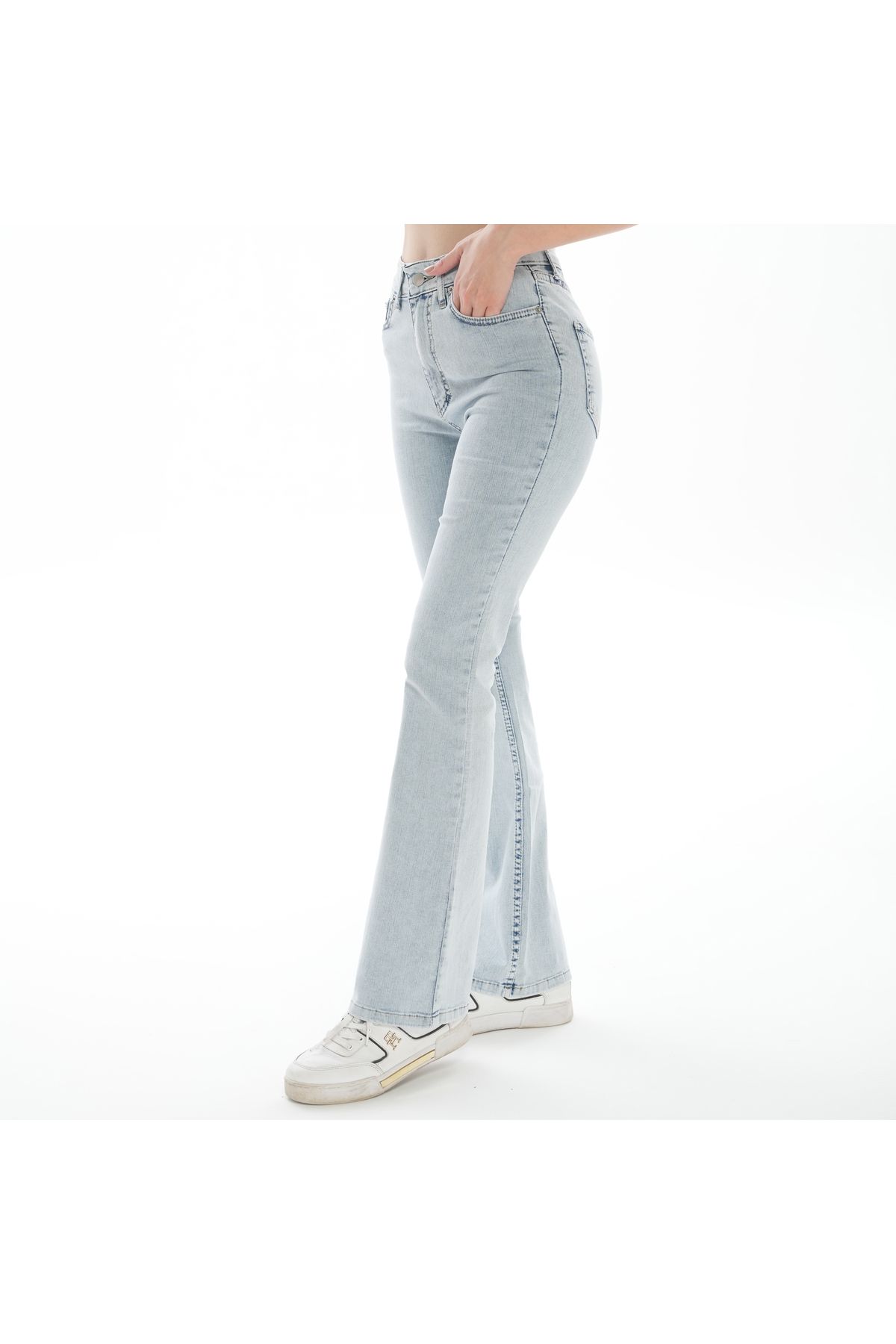 BEES JEANS Julia Kadın Yüksek Bel Mavi Kar Yıkama Likralı İspanyol Paça Jeans Kot Pantolon