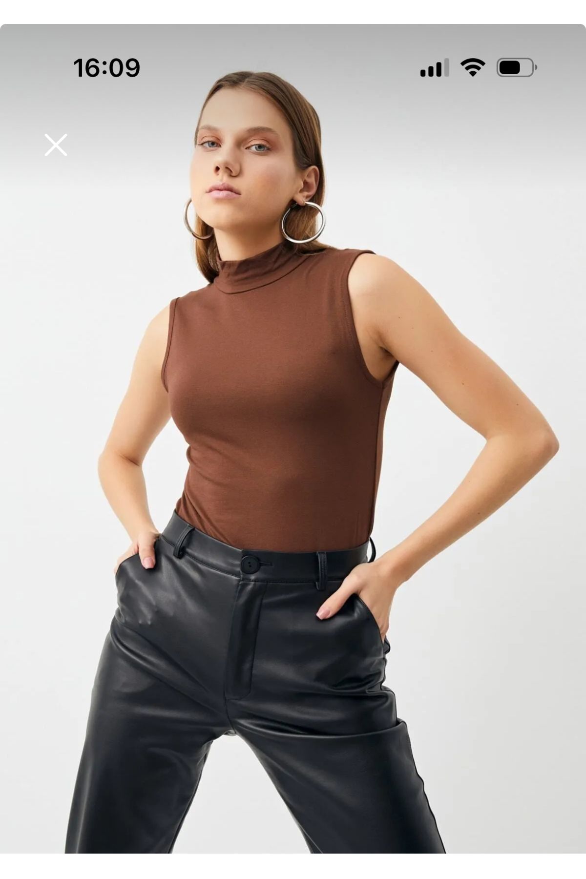 Butik Boğazlı Viskon Kolsuz Kadın Badi - Bluz Pamuklu Badi