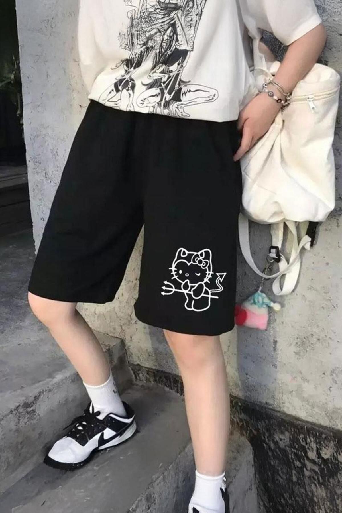 Köstebek Siyah Hello Kitty Demon Penye Y2K Unisex Şort