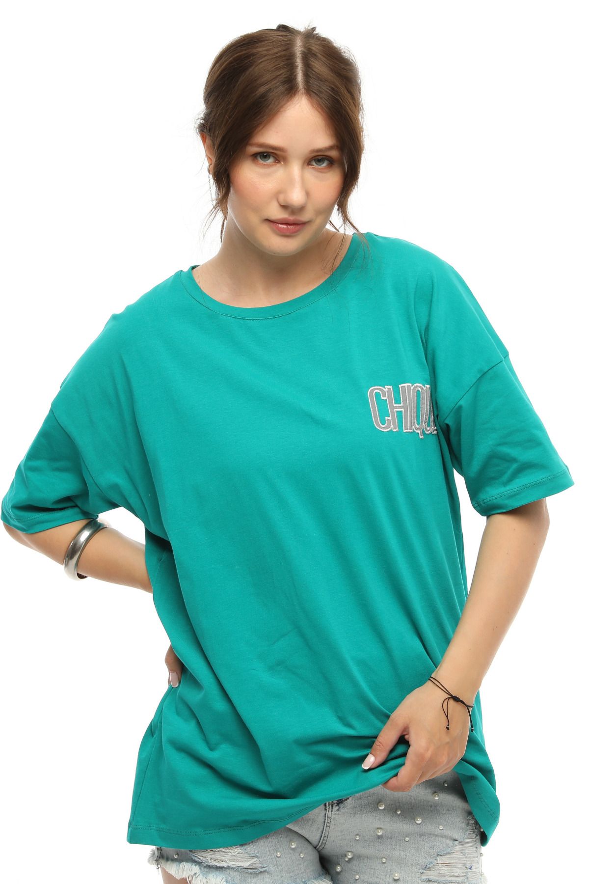 TF The Fancy For You Kadın Bisiklet Yaka Sırt Nakış Detaylı Oversize Tişört