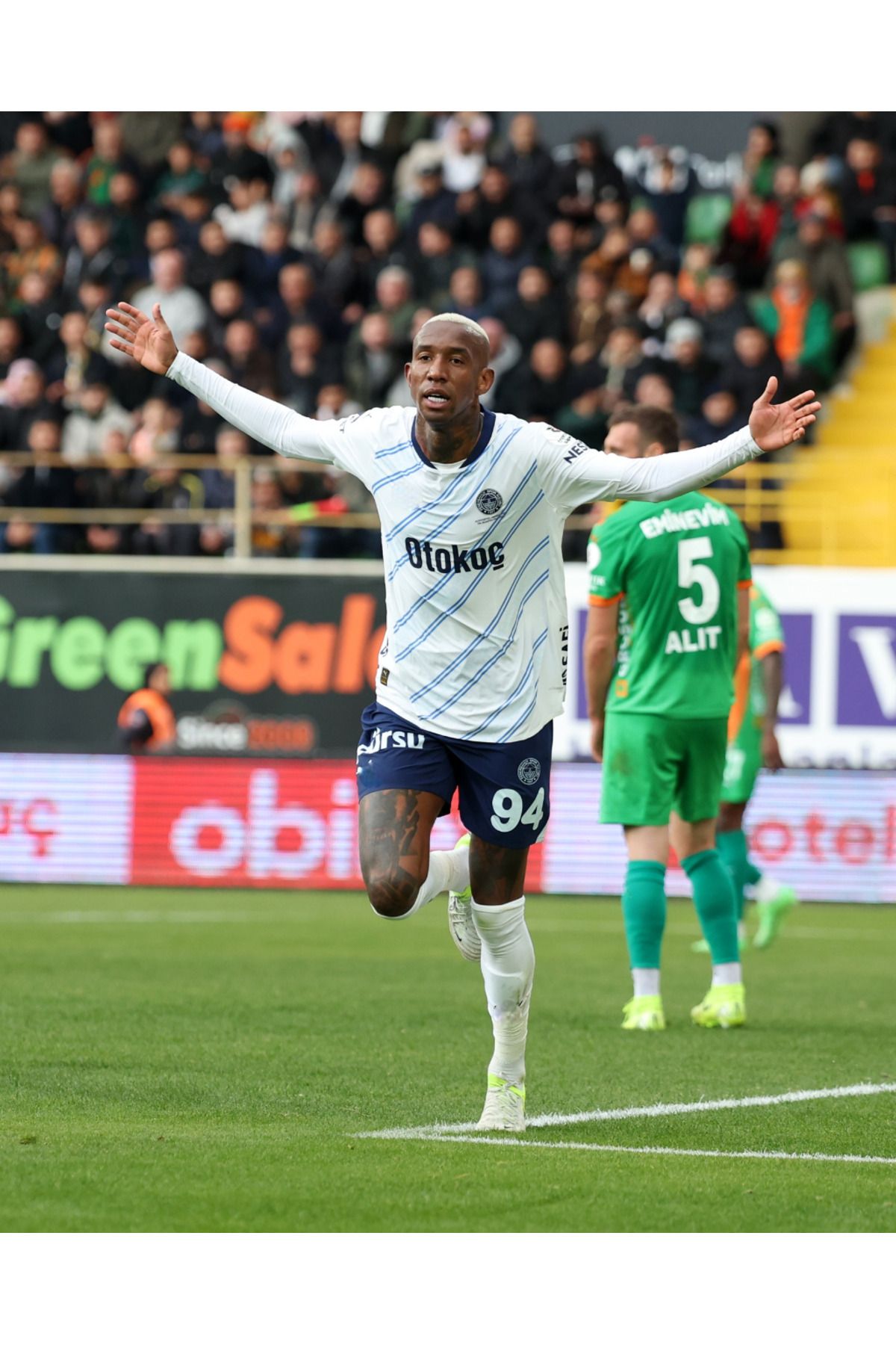 Alaturka Mix Fenerbãhçe 24/25 sezonu TALİSCA 94 DEPLASMAN BEYAZ FORMASI