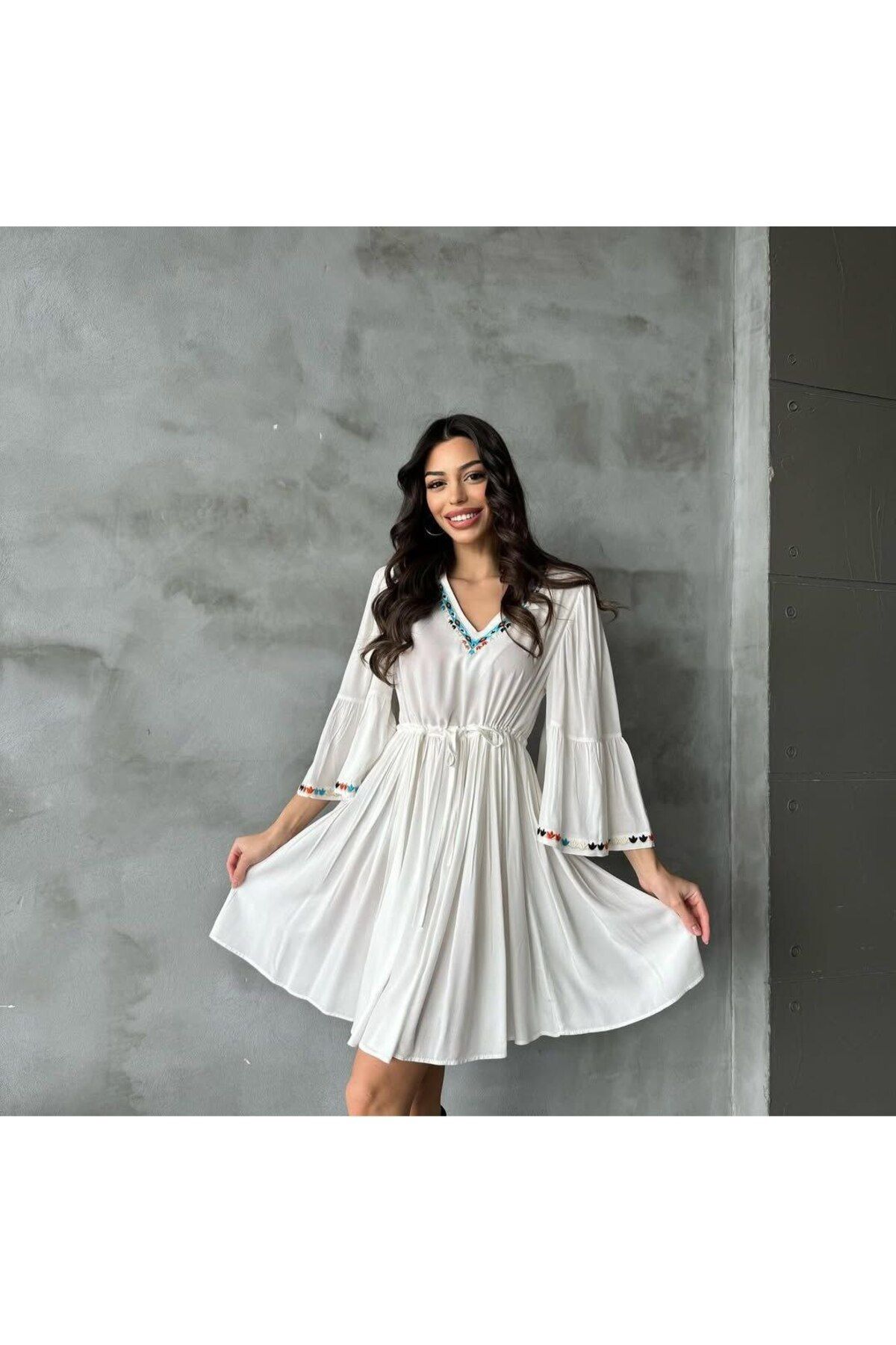 Lovely butik KADIN YAZLIK GENİŞ KISA KOLLU YAKA KOL DESEN DETAYLI MİNİ BOY ELBİSE