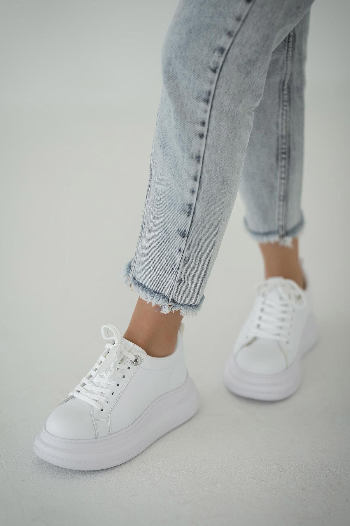 Parponi Kiev Kadın Kalın Tabanlı Deri Sneakers Beyaz