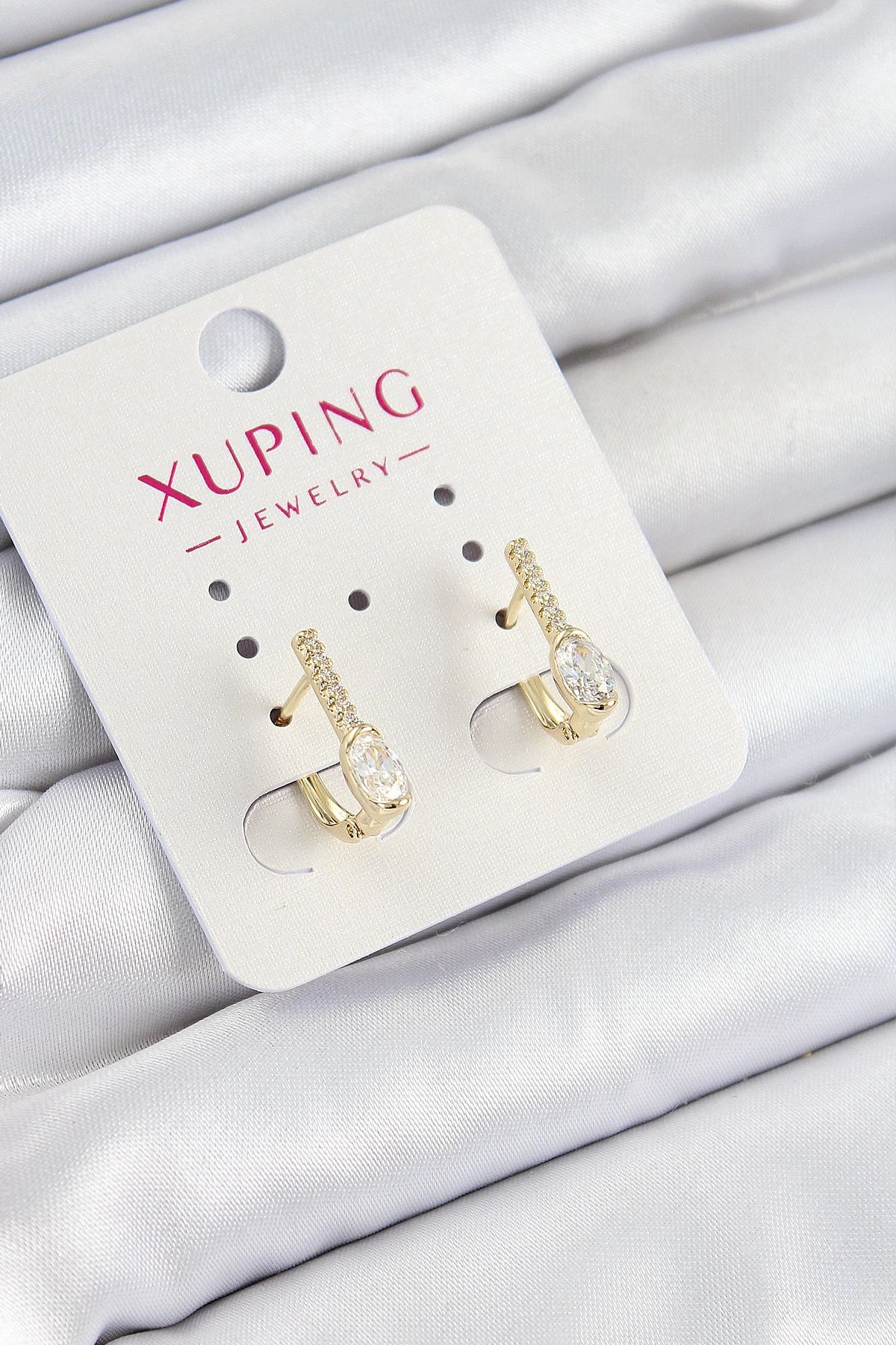 Clariss Xuping Zirkon Taşlı I Model Gold Renk Kadın Küpe