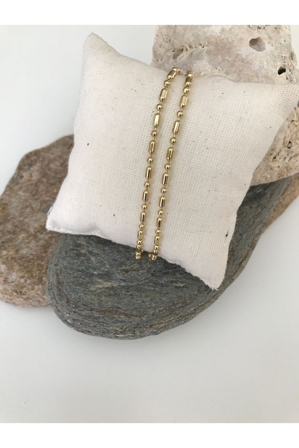 XUPİNGS JEWELRY Orta Boy Yassı Topçuk 14 Ayar Rengi Xuping Kolye