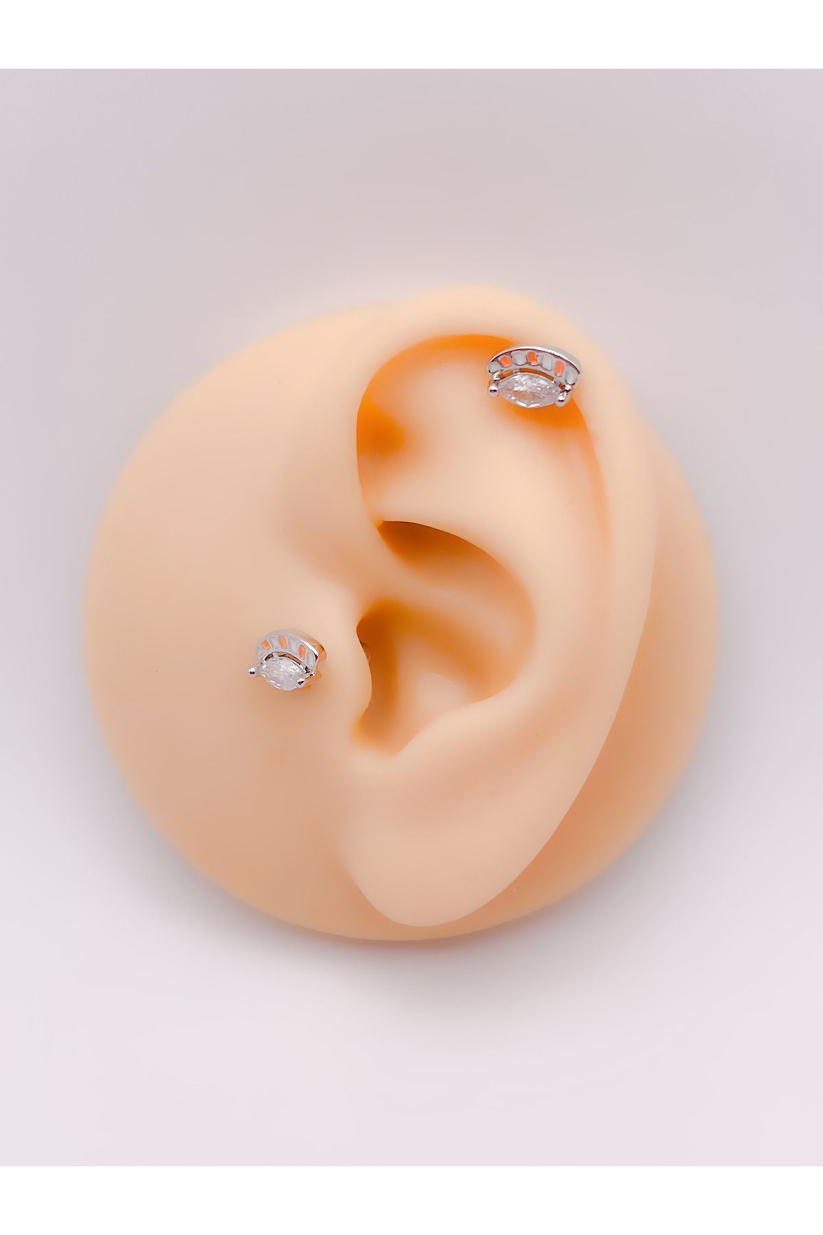 Trinos Cerrrahi Çelik Piercing ( Pirsing ) Ra'nın Gözü Tragus Helix Piercing (1adet)