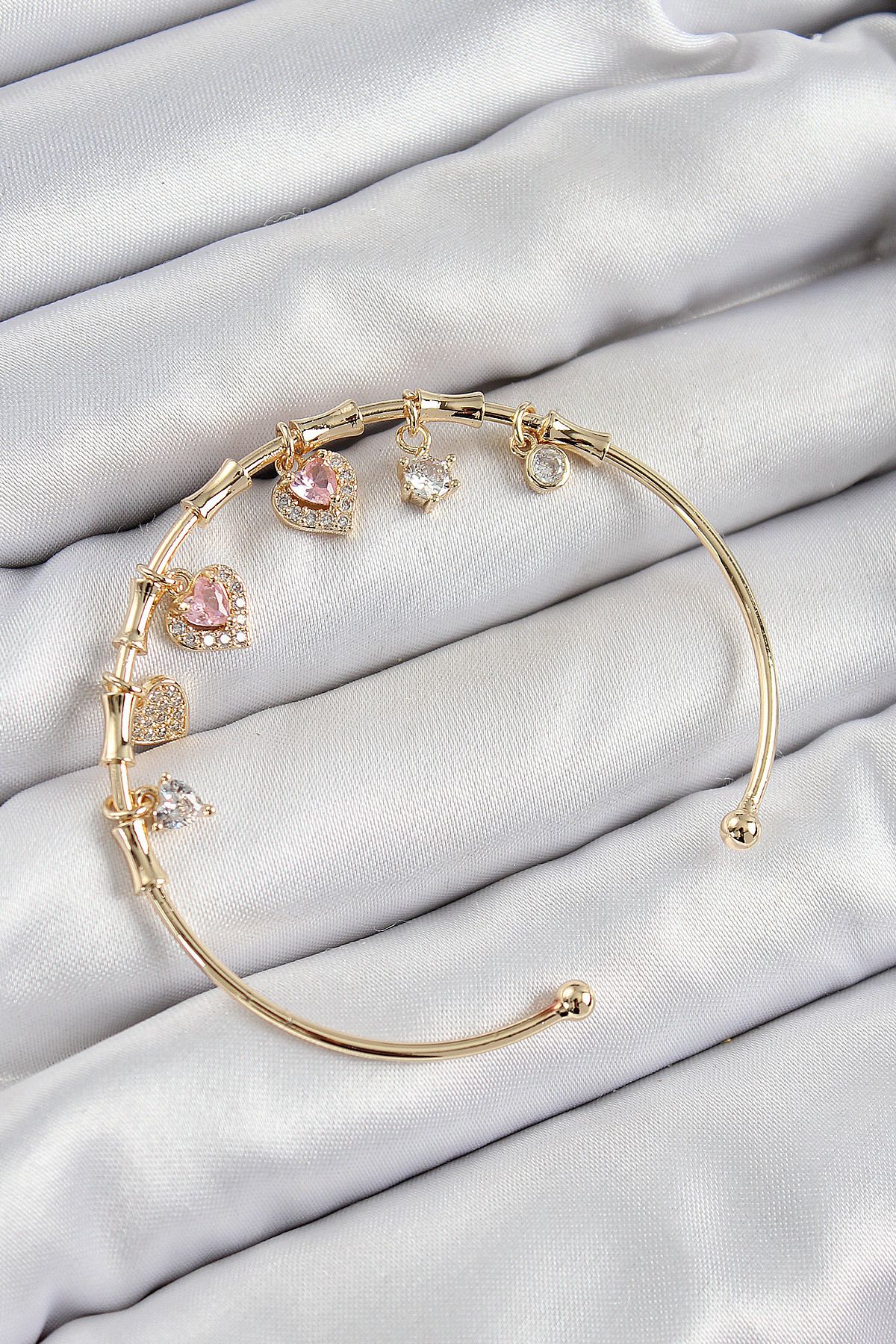 Toptan Bulurum Pirinç Zirkon Taşlı Pembe Kalp Model Gold Renk Charm Bileklik