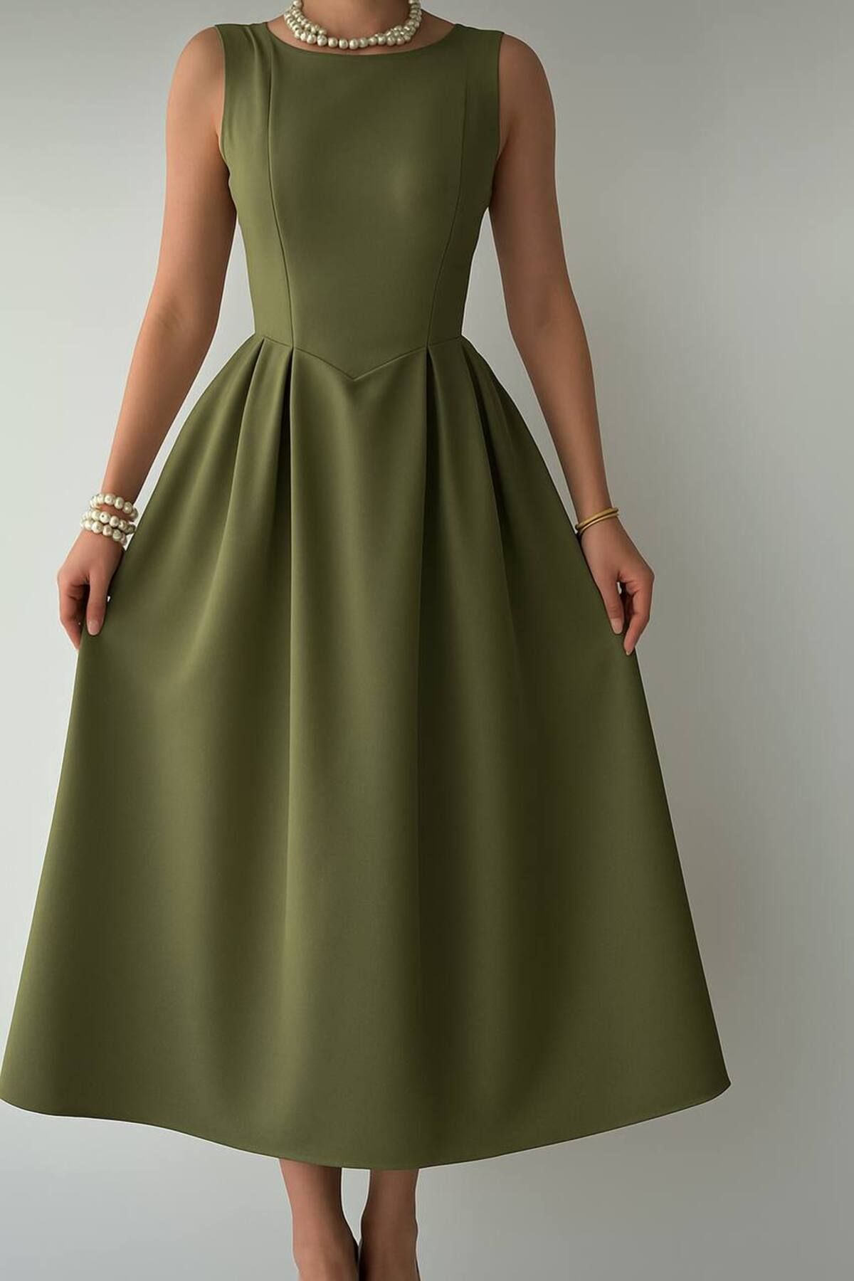Ahzem Collection Sırt Dekolteli Kiloş Midi elbise