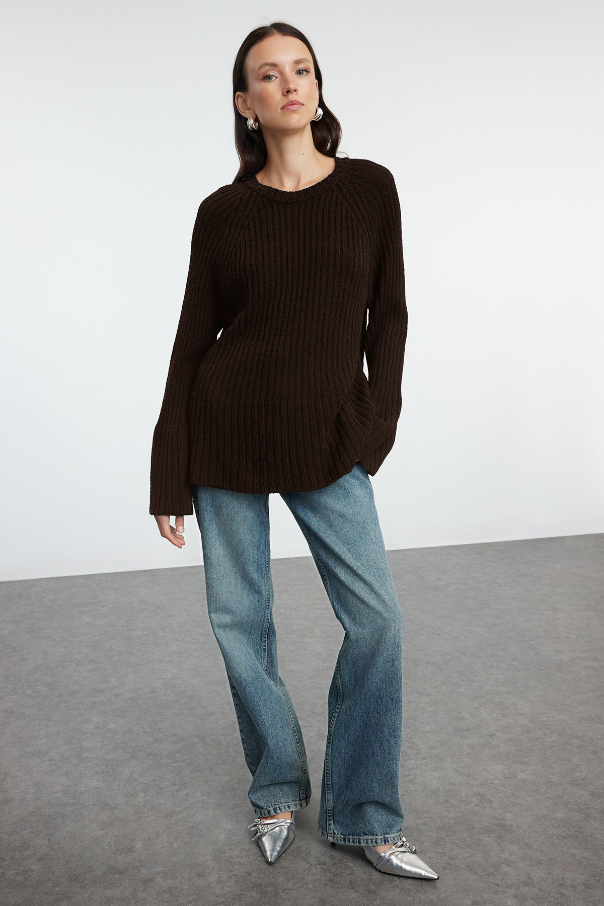 Trendyolmilla  More Sustainable Kahverengi Geniş Kalıp Peplum Detaylı Pamuklu Triko Kazak TWOAW25KZ00305 - Görsel 7