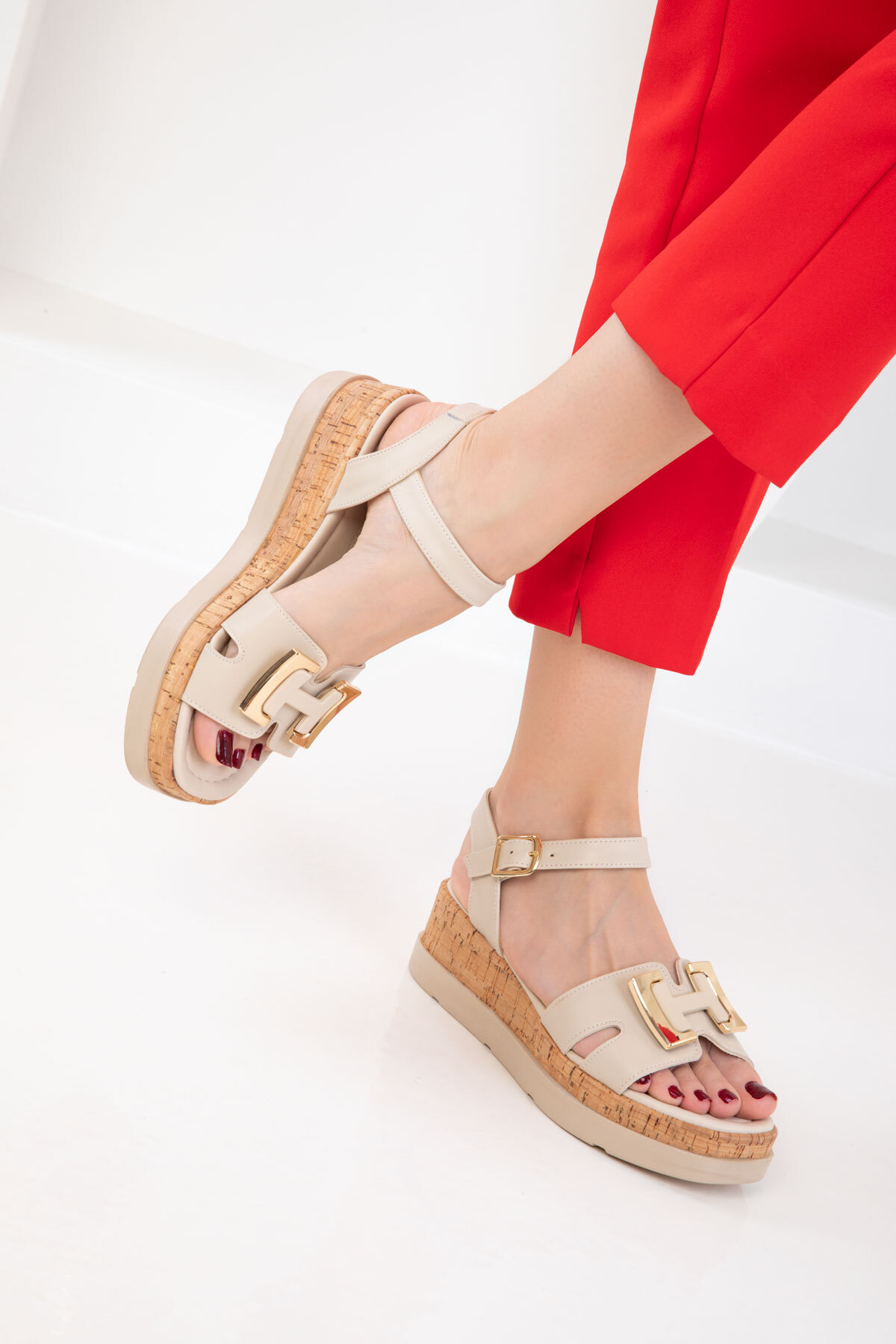 صندل زنانه بژ SOHO | 20739 اورجینال - تصویر 5