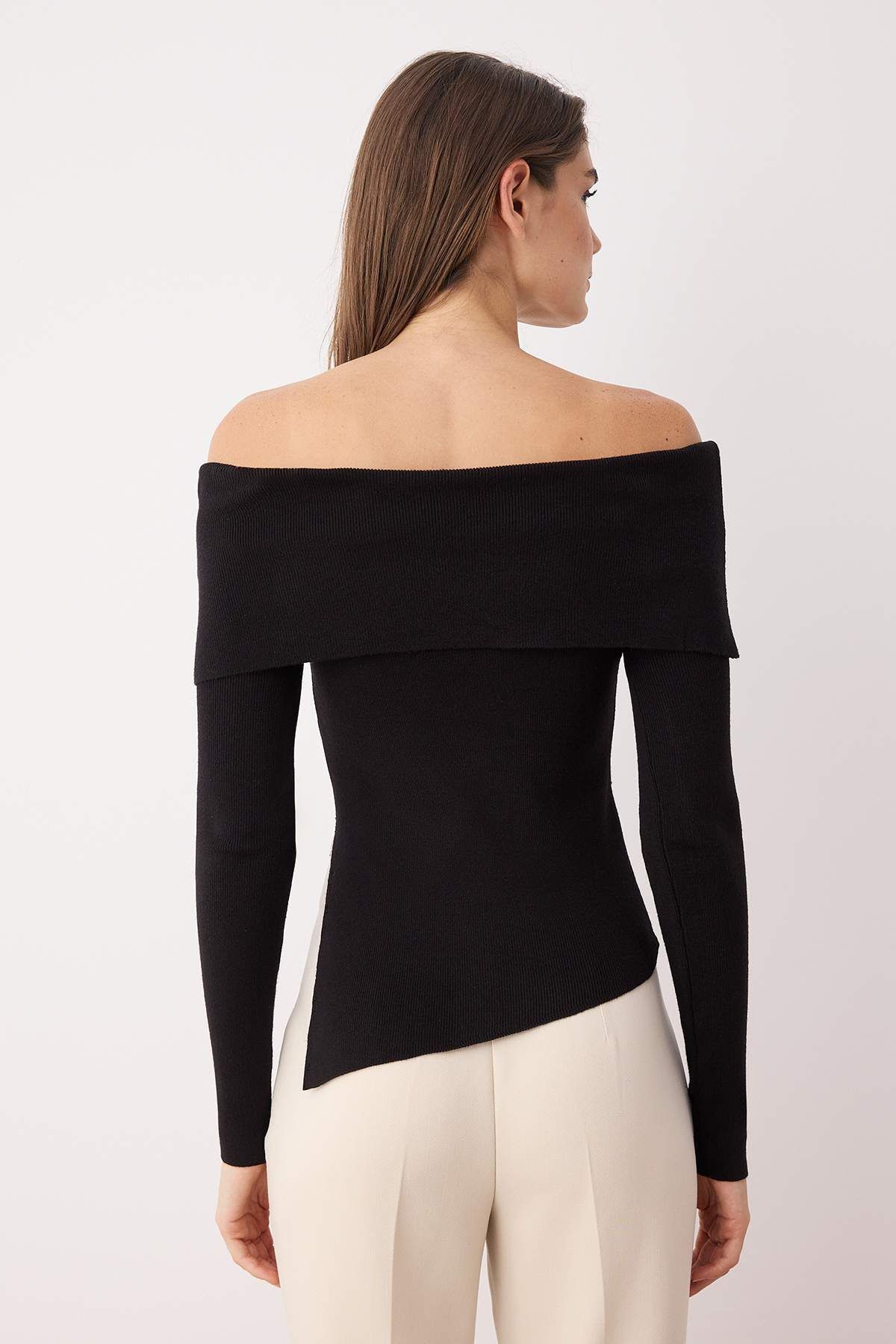 Trendyol Collection-Black Premium Yarn/Special Yarn Carmen Collar Knitwear Sweater Twoaw26Kz00064 4