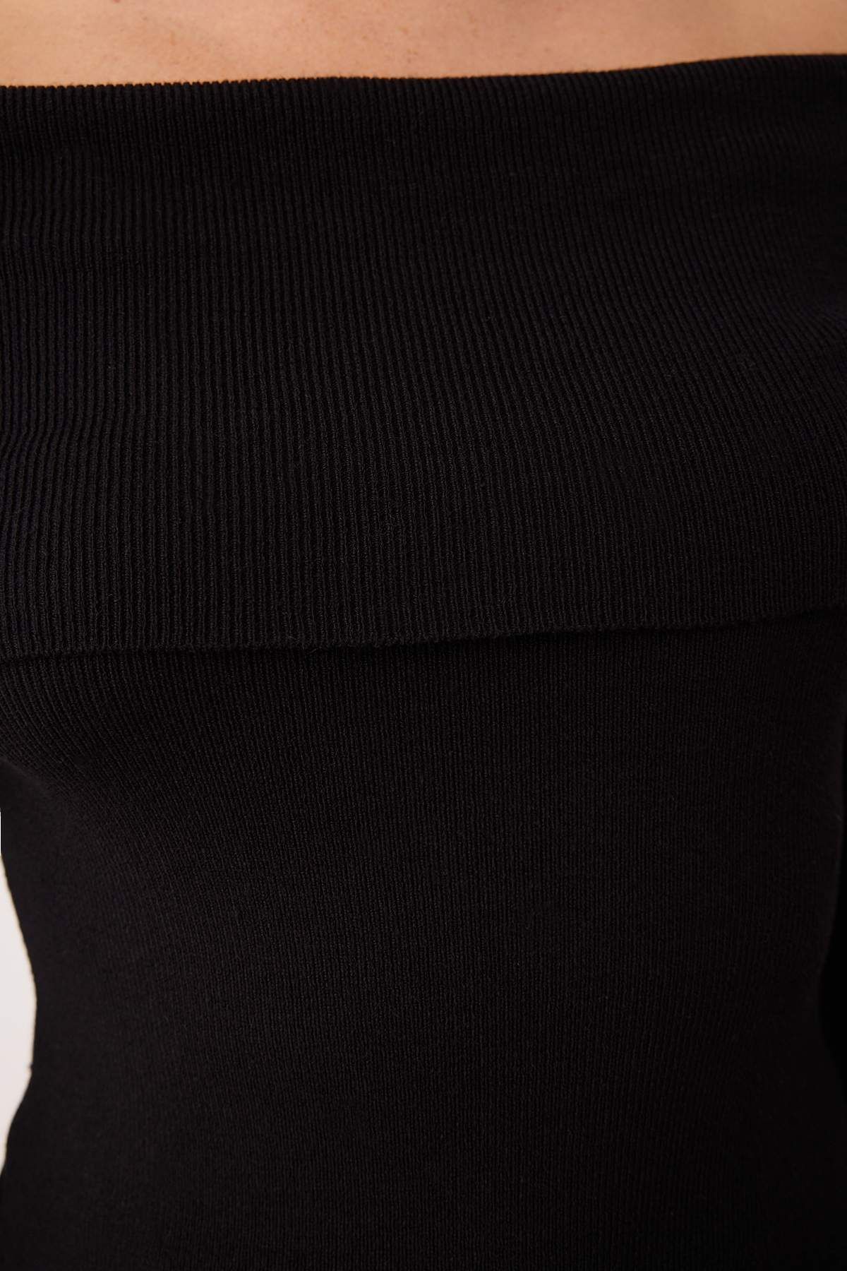 Trendyol Collection-Black Premium Yarn/Special Yarn Carmen Collar Knitwear Sweater Twoaw26Kz00064 3