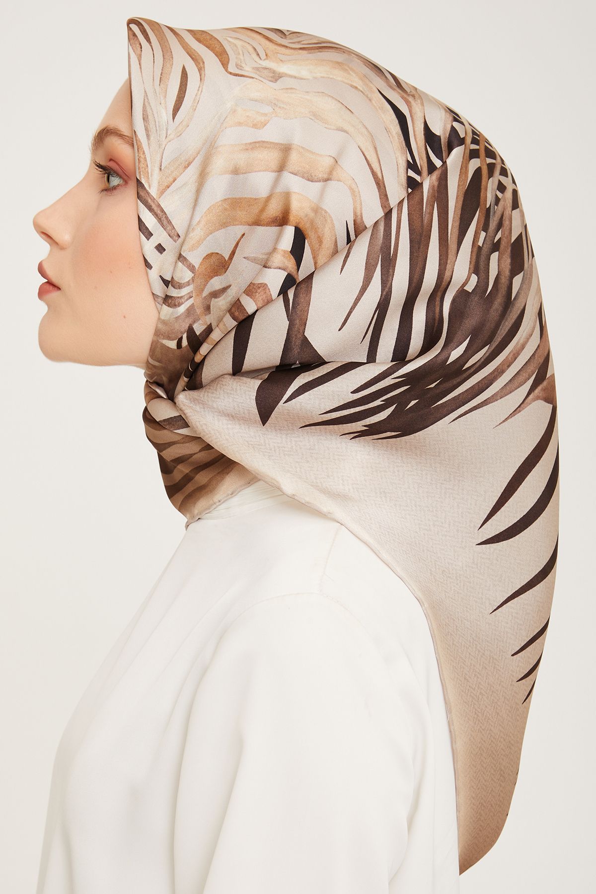 Armine-Nostalgia Series Twill Silk Scarf 9038D-04 Zebra Pattern Brown-Mink 3