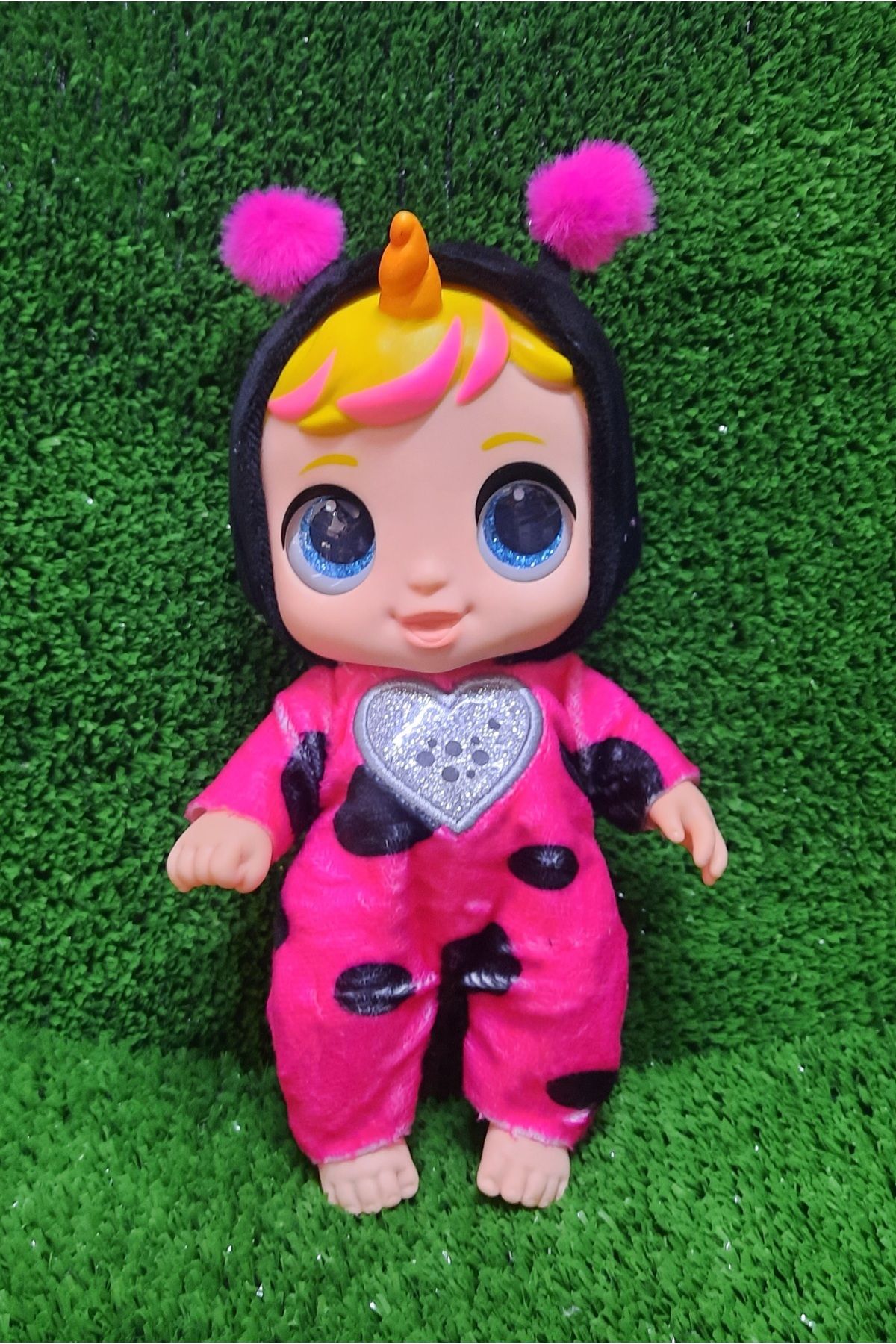 TOYSTAR Cry Bebek Sesli Renkli Elbiseli Bebek 20 cm