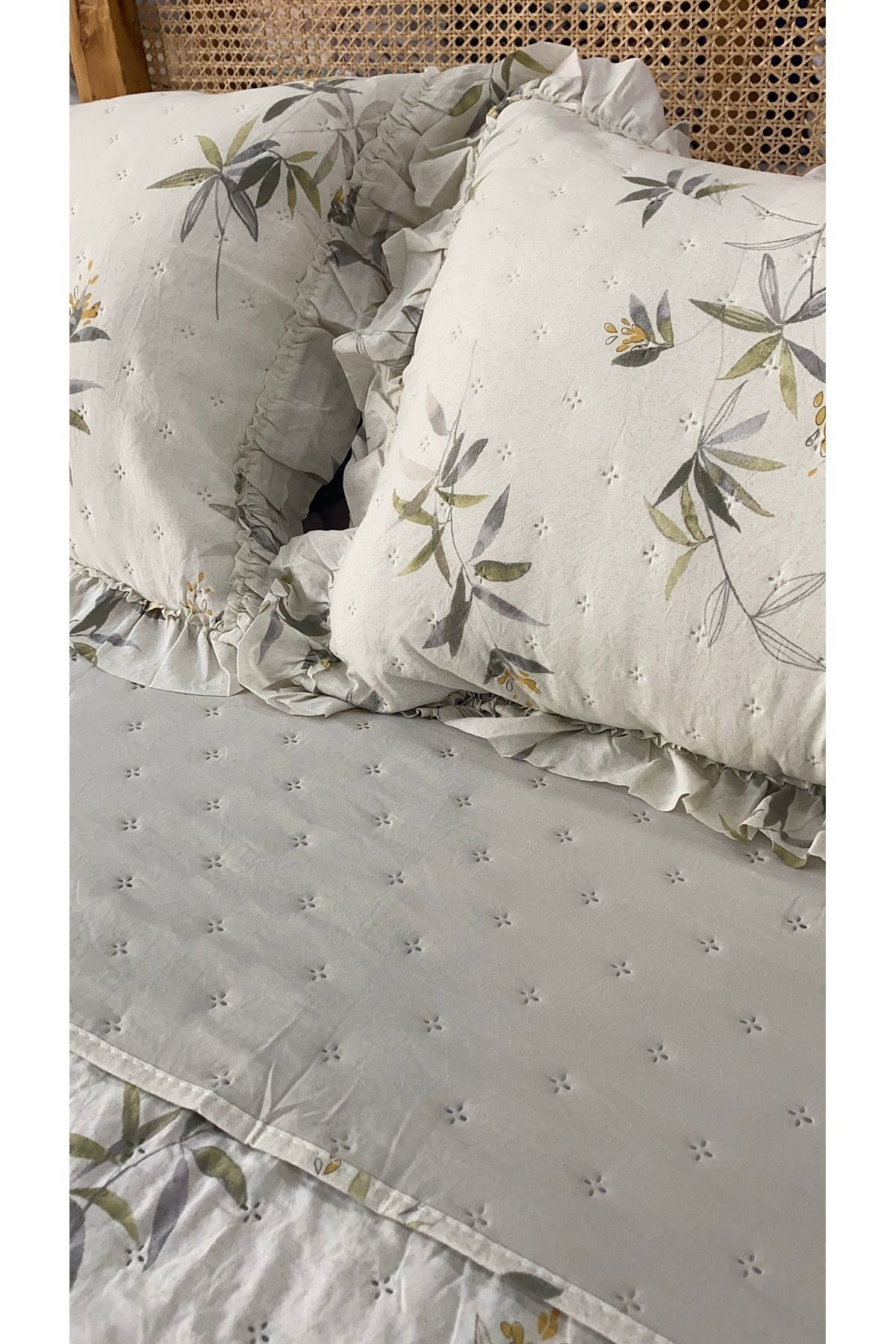 sutra-Flora Series Double Sided Double Bedspread Set 3