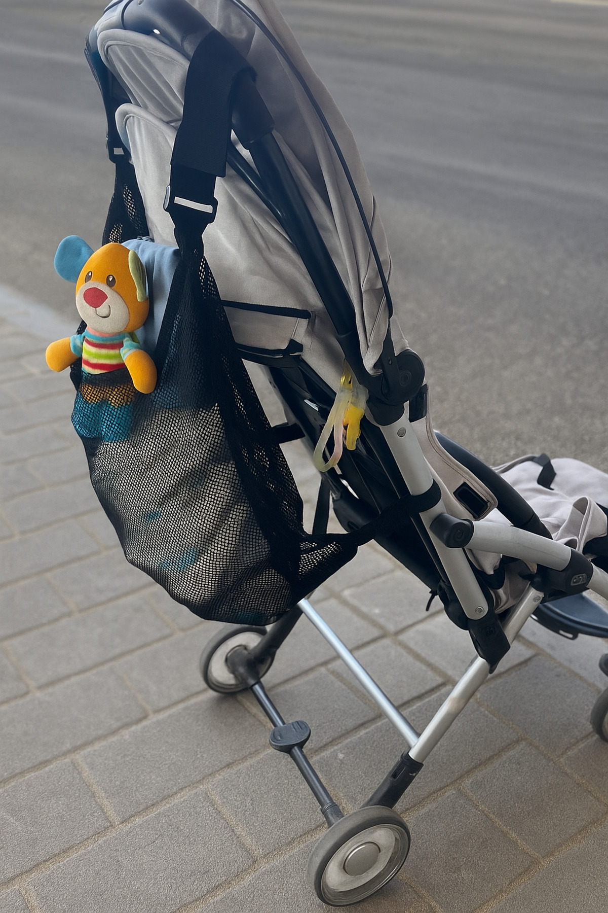 Genel Markalar Bebek arabası arkası için annelere özel askılı geniş iç hacimli organizer file çanta fotoğrafı 4 (önizleme)