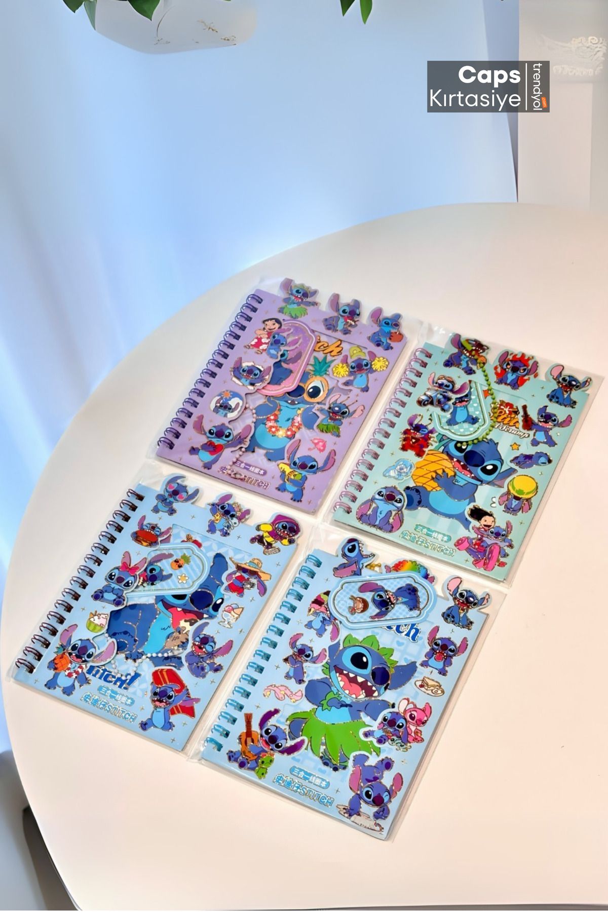caps anlarınızı paylaştığınız ortağınız Sevimli Stitch Şeffaf & Parlak Sticker Konseptli Not Defteri & Zincirli Anahtarlık Seti - Stiç