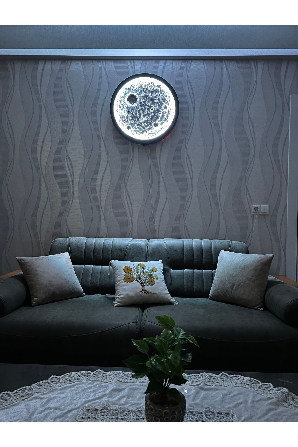 Moon 50 cm metal çerçeve dolunay tablo rgb led
