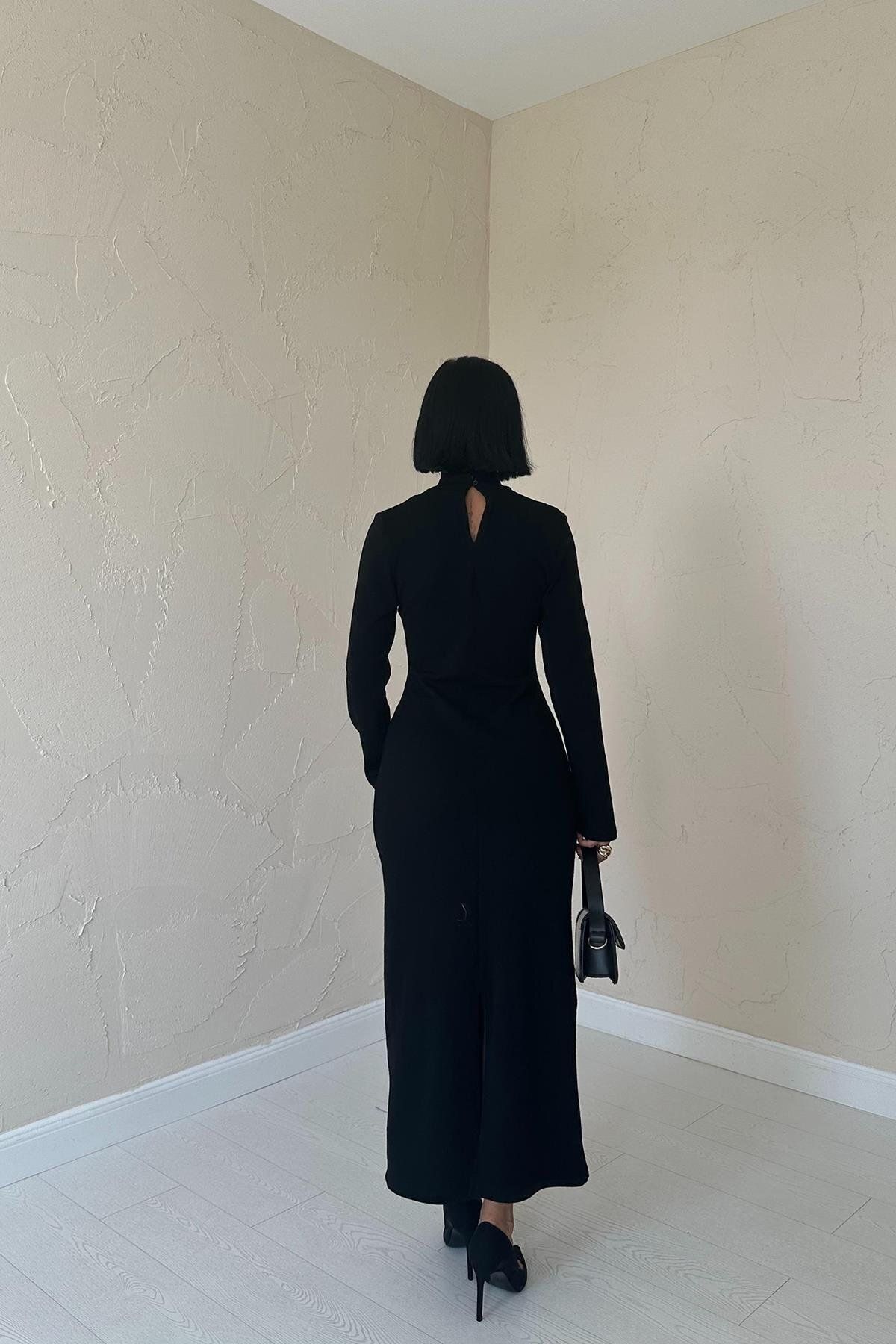 Castivo Fashion Omzu Gül Detaylı Balıkçı Yaka Dar Kesim Midi Elbise