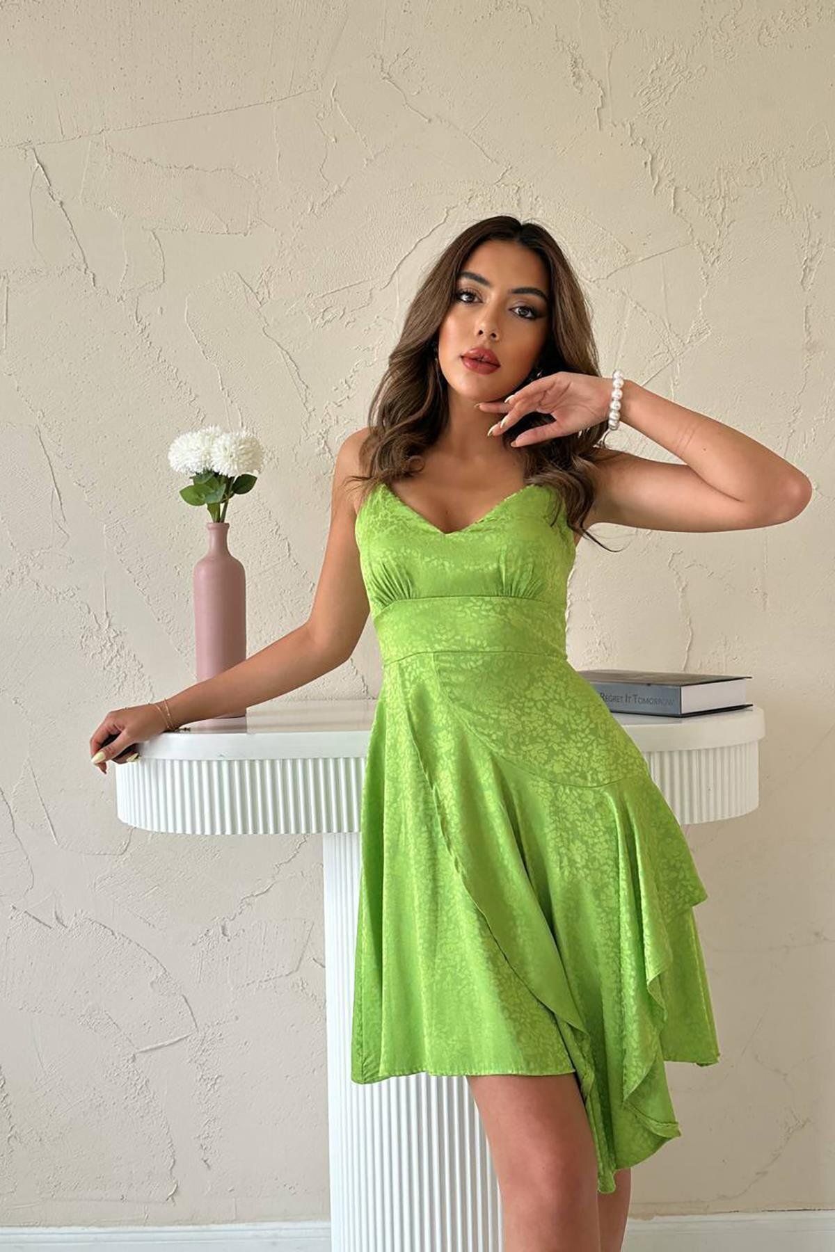 Castivo Fashion Jakarlı Asimetrik Volanlı Askılı Mini Kokteyl Elbise