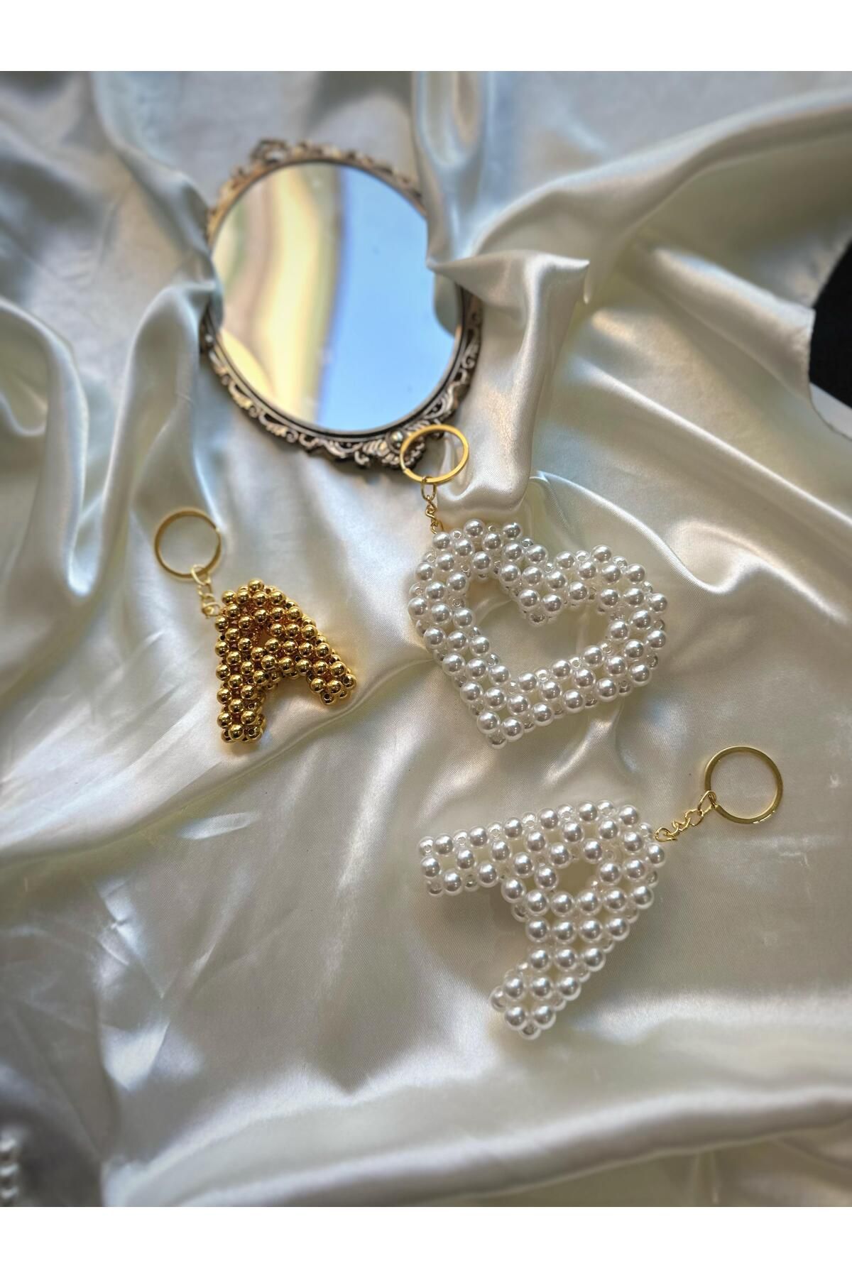 Diana Accessory ÖZEL TASARIM HARFLİ MODEL EL YAPIMI ANAHTARLIK - İNCİ ANAHTARLIK - İNCİ TASARIM - ANAHTARLIK İNCİ
