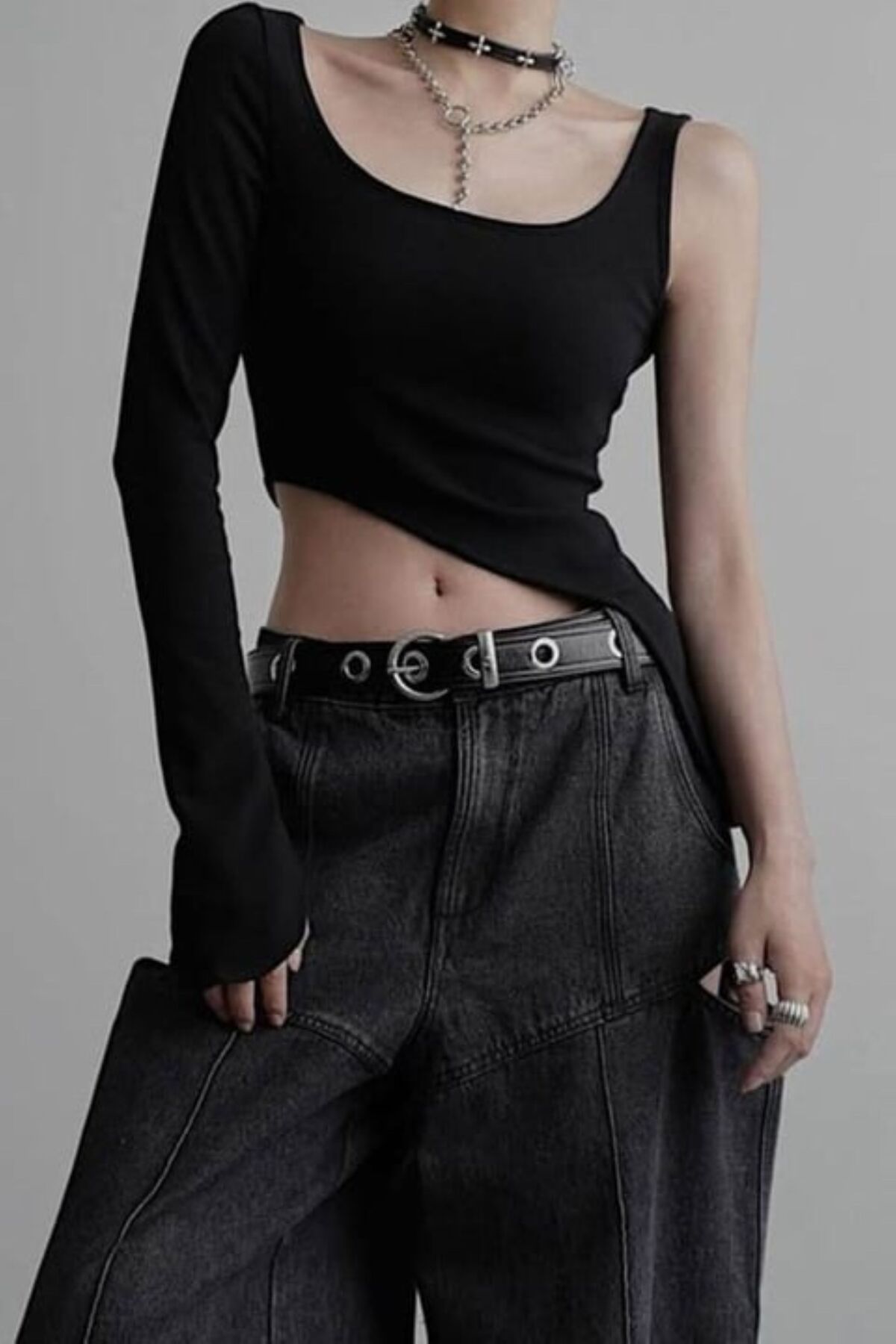 Karakedi Gothic Style Tek Omuz Kalın Askı Siyah Asimetrik Uzun Kol Body