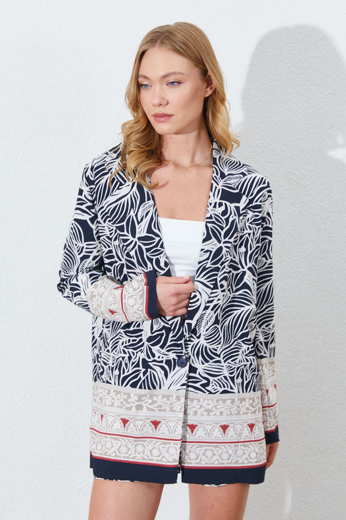 Manche Eteği Sulu Blazer Ceket- Siyah | MKS355055-01