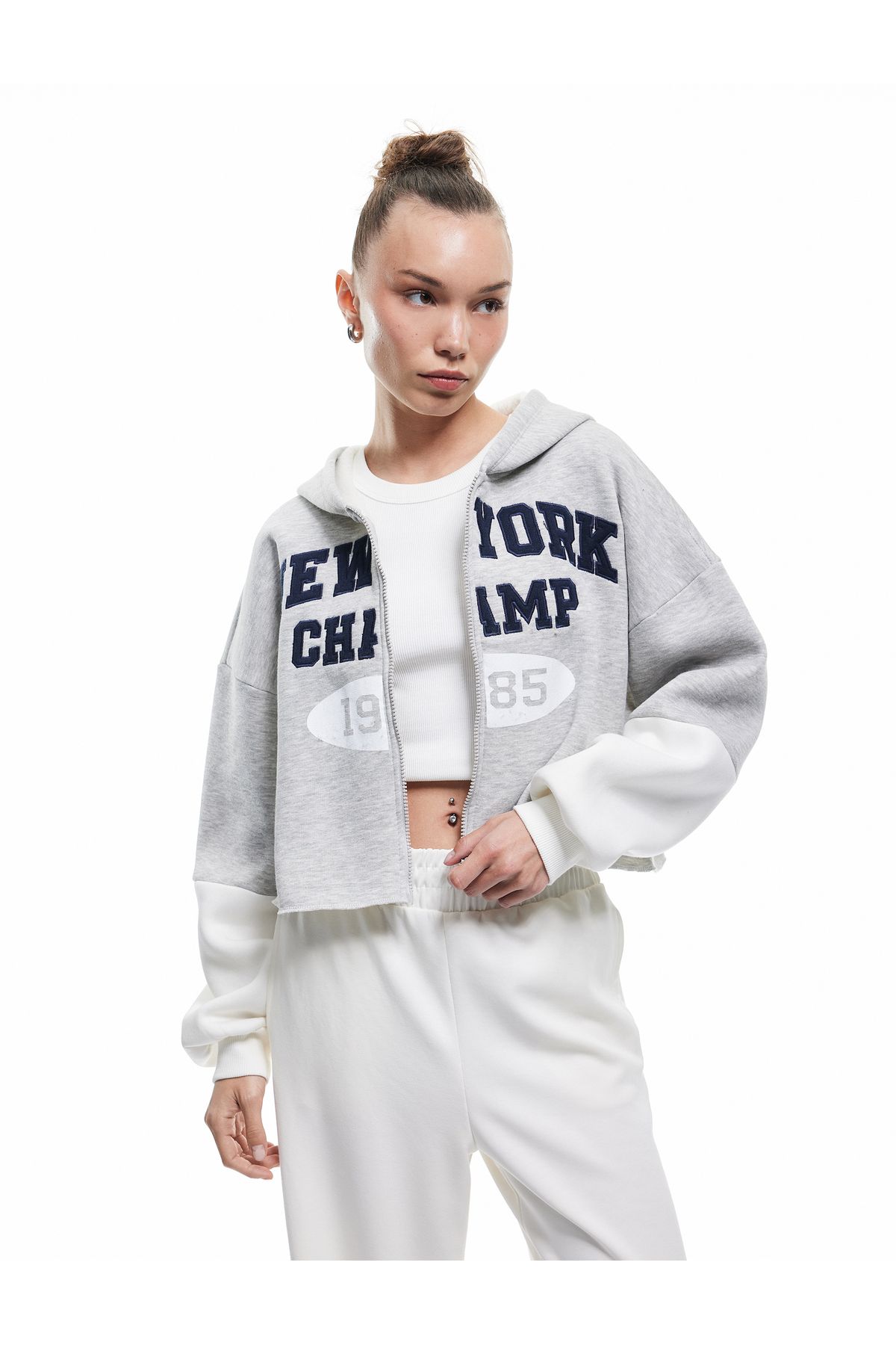 Koton Şardonlu Uzun Kollu Fermuarlı Kapşonlu Crop Sweatshirt